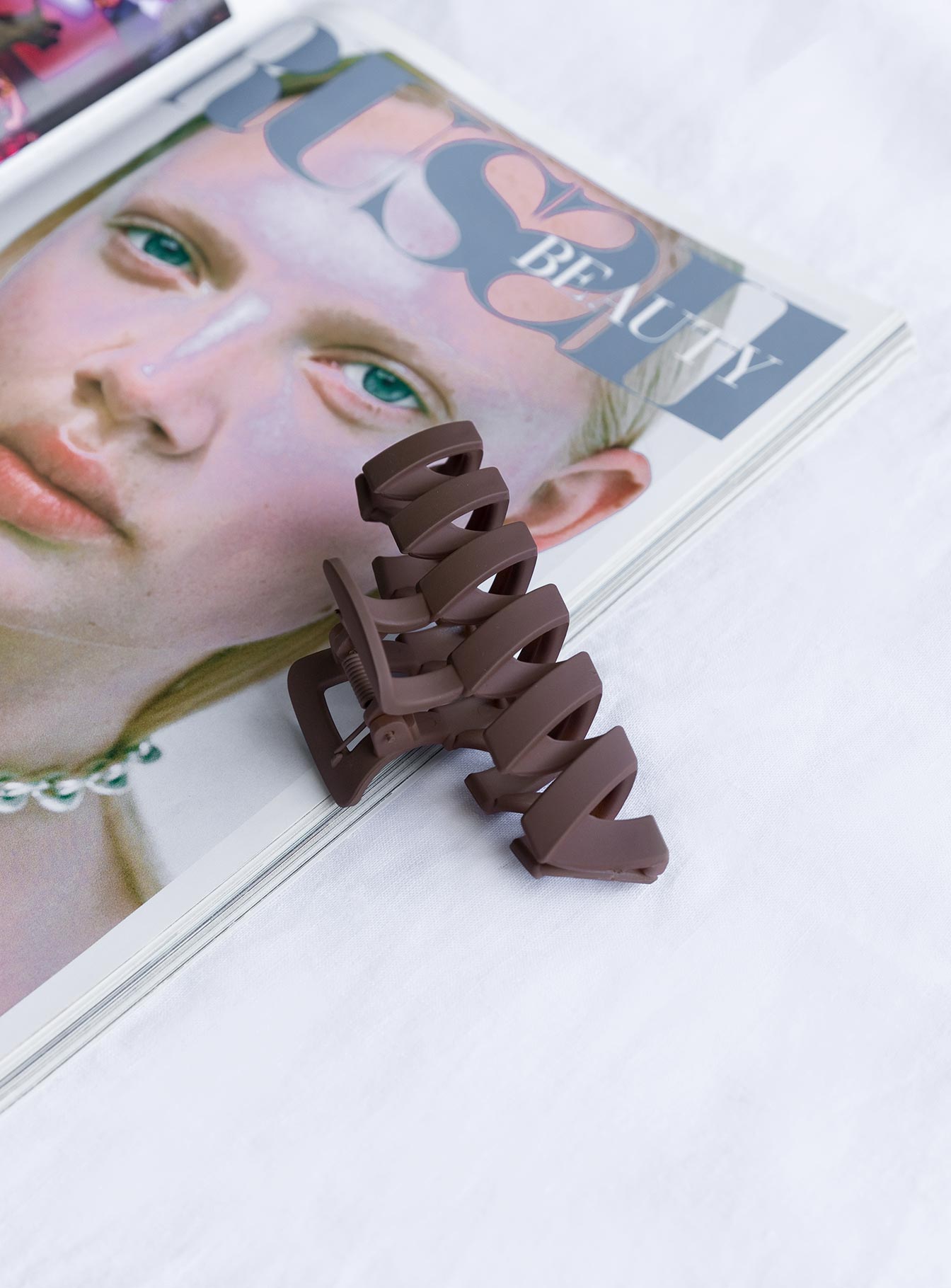 Cinna Hair Clip Chocolate - Image 2