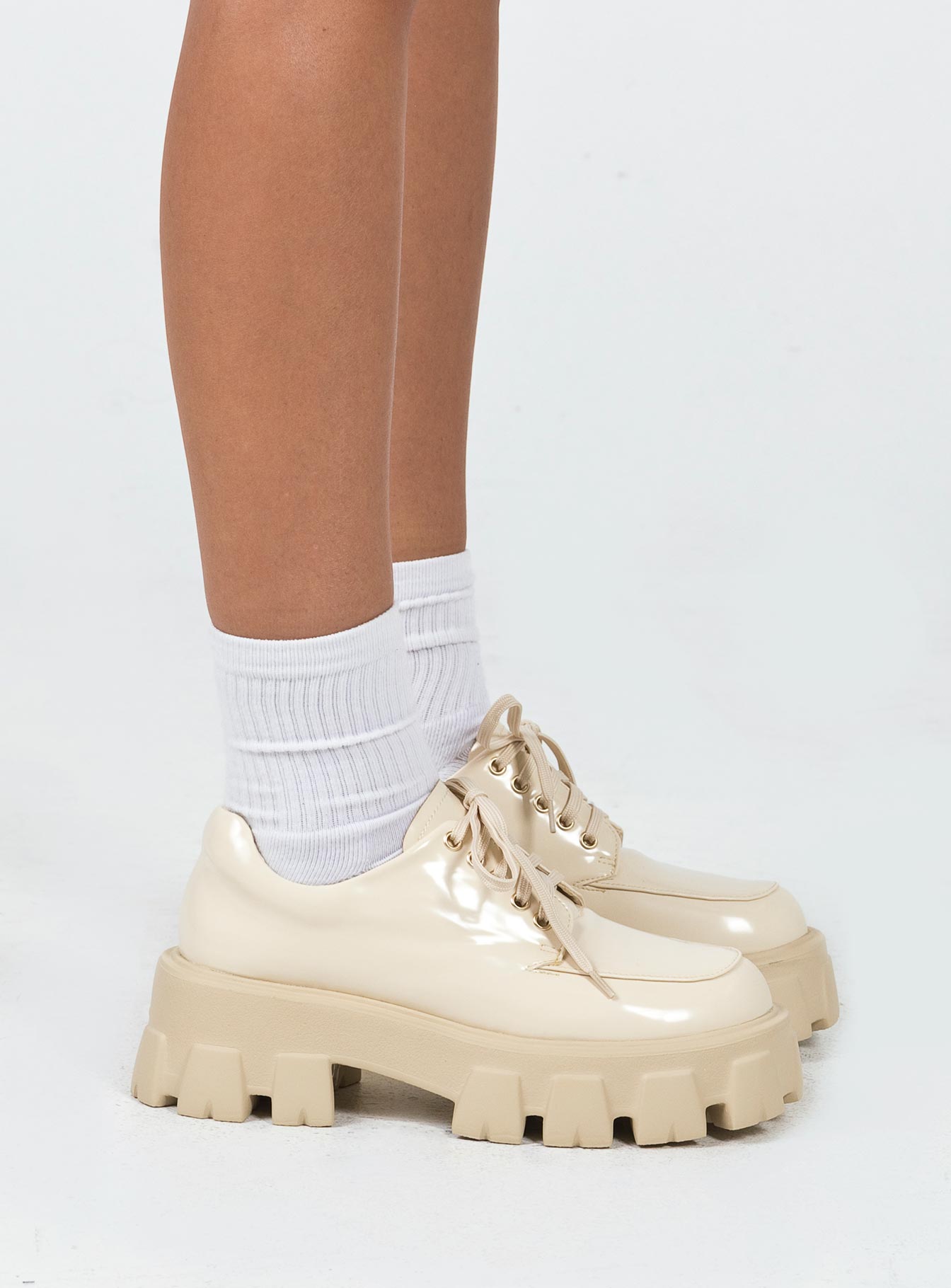 Mia Shoes Beige - Image 3