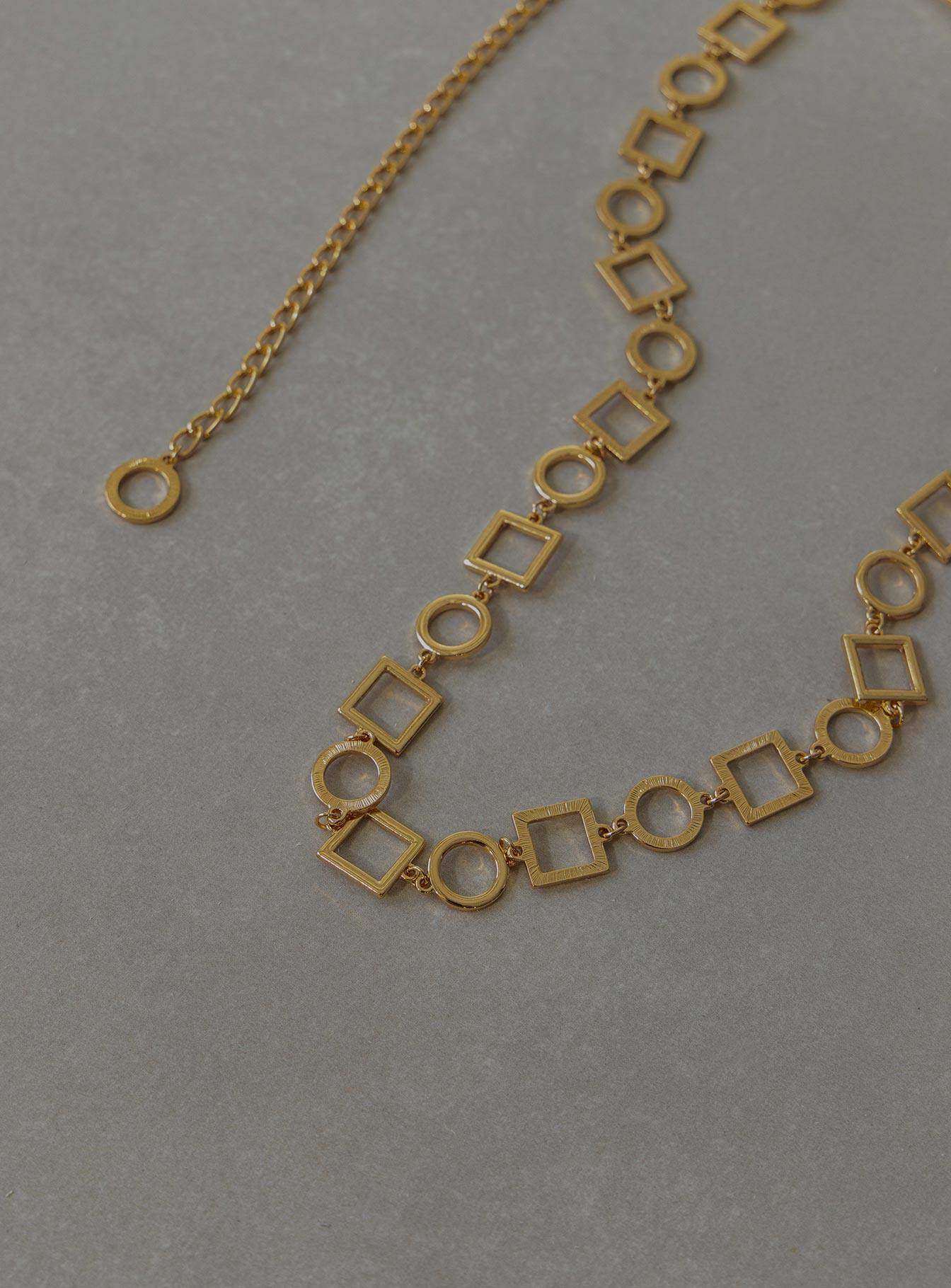 Lucania Chain Belt Gold - Image 2