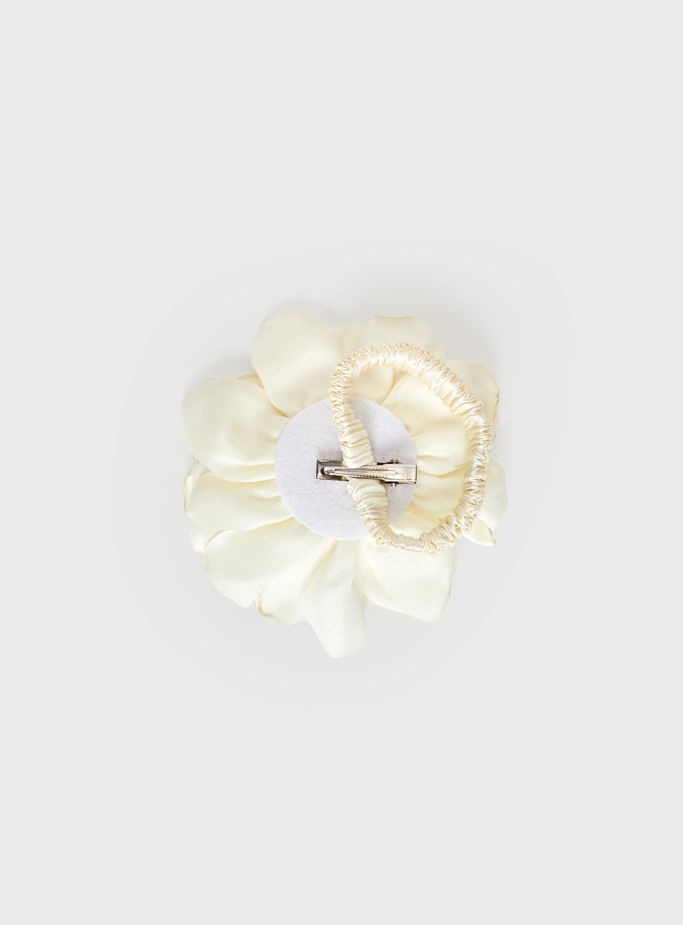 Rueth Hair Clip & Scrunchie Pack Cream - Image 3
