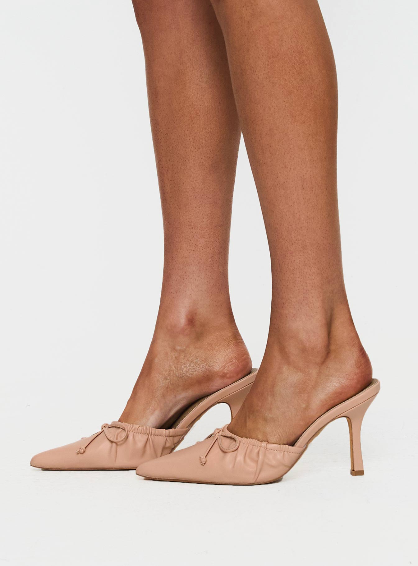 Get To You Pointed Toe Heels Beige - Image 3