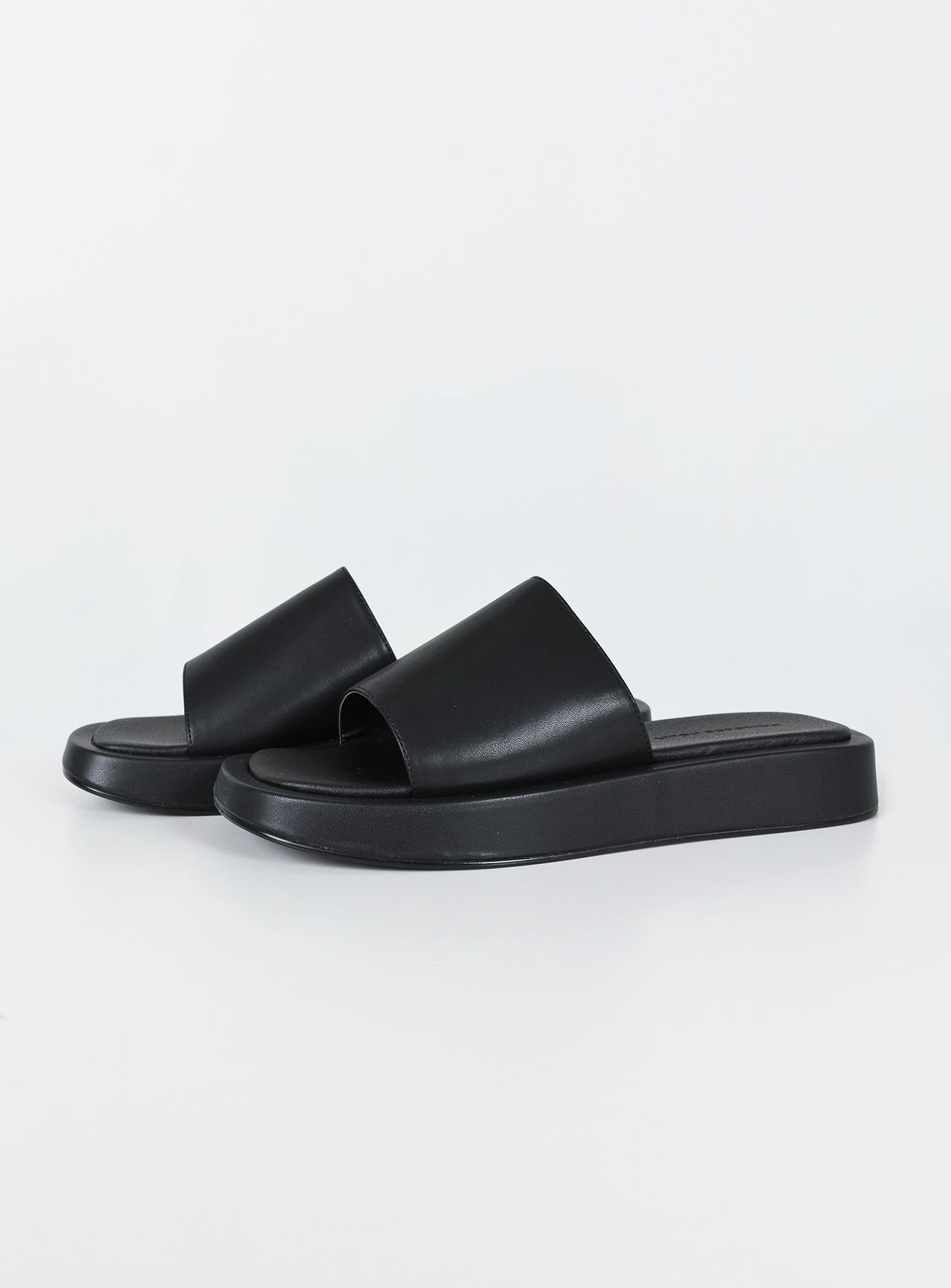 Madeira Sandals Black - Image 3