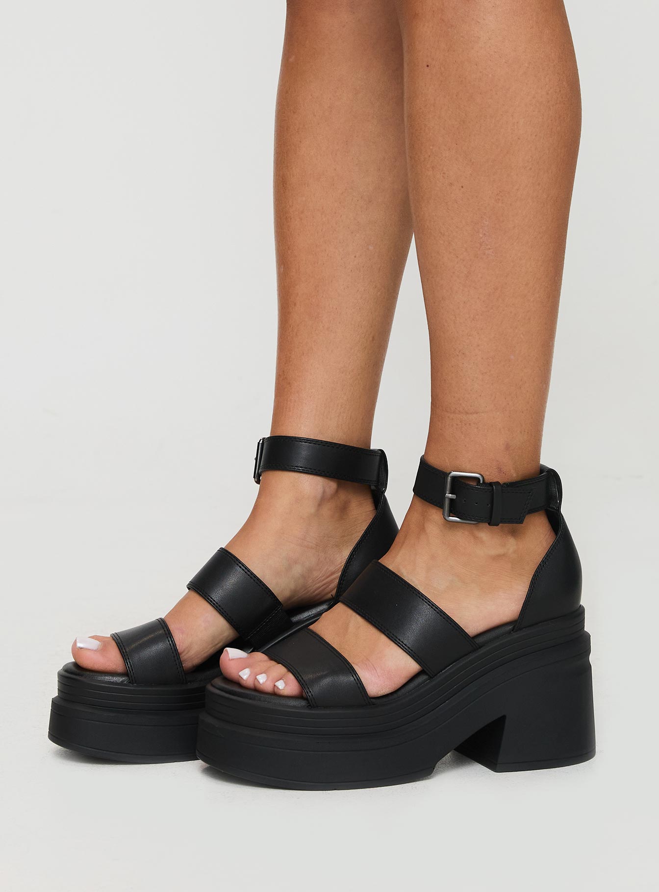 Adelle Platform Heels Black - Image 3