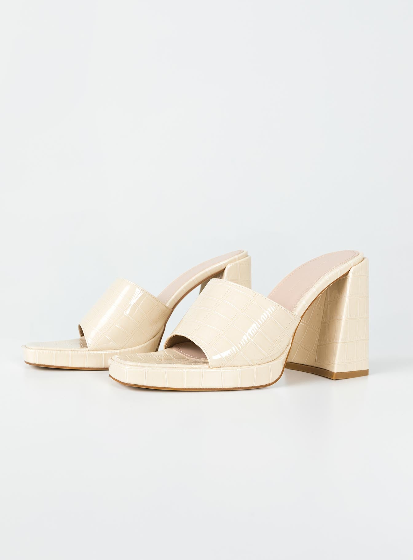Marlon Heels Cream - Image 3