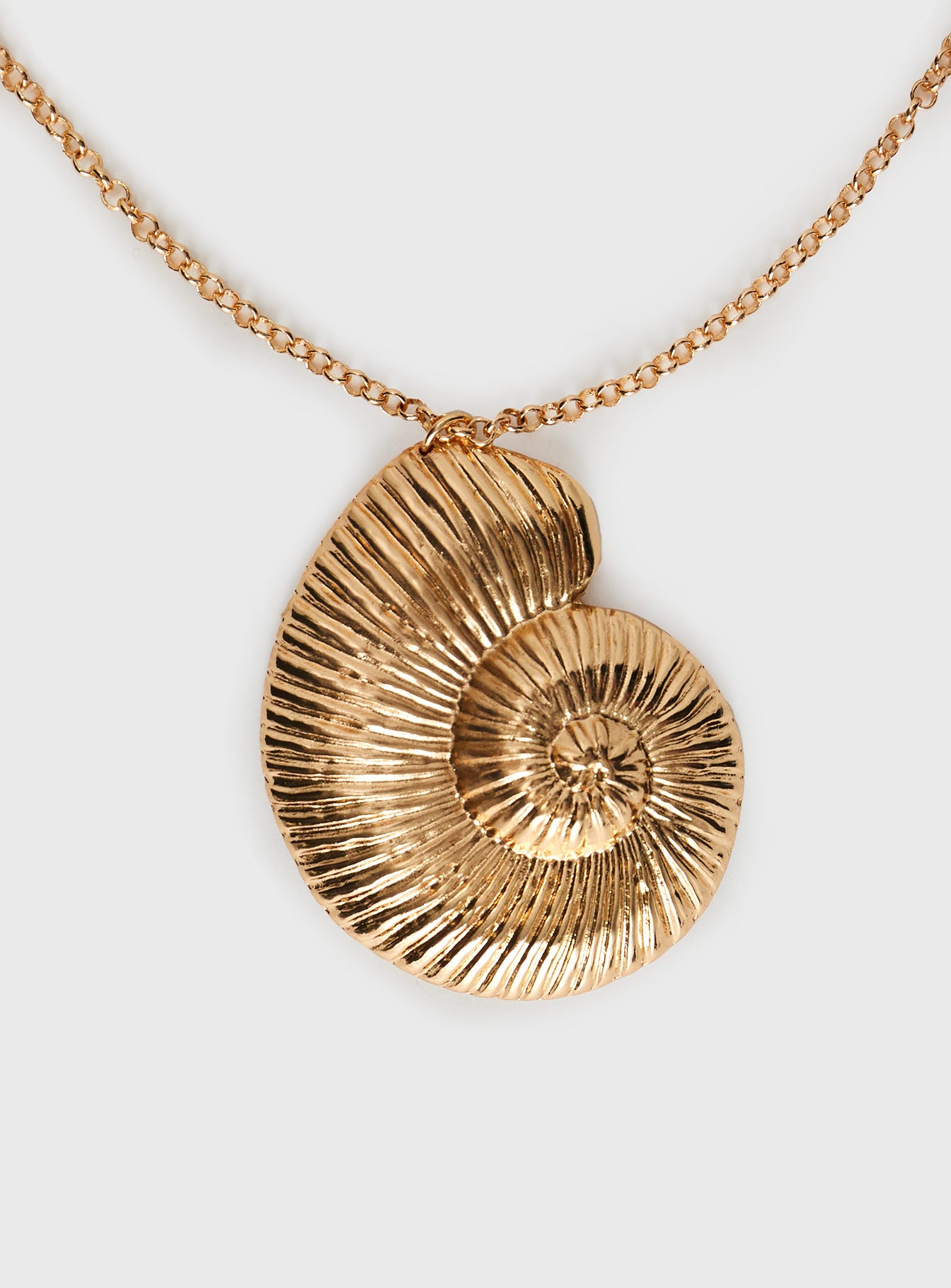 Bucatini Shell Necklace Gold - Image 3