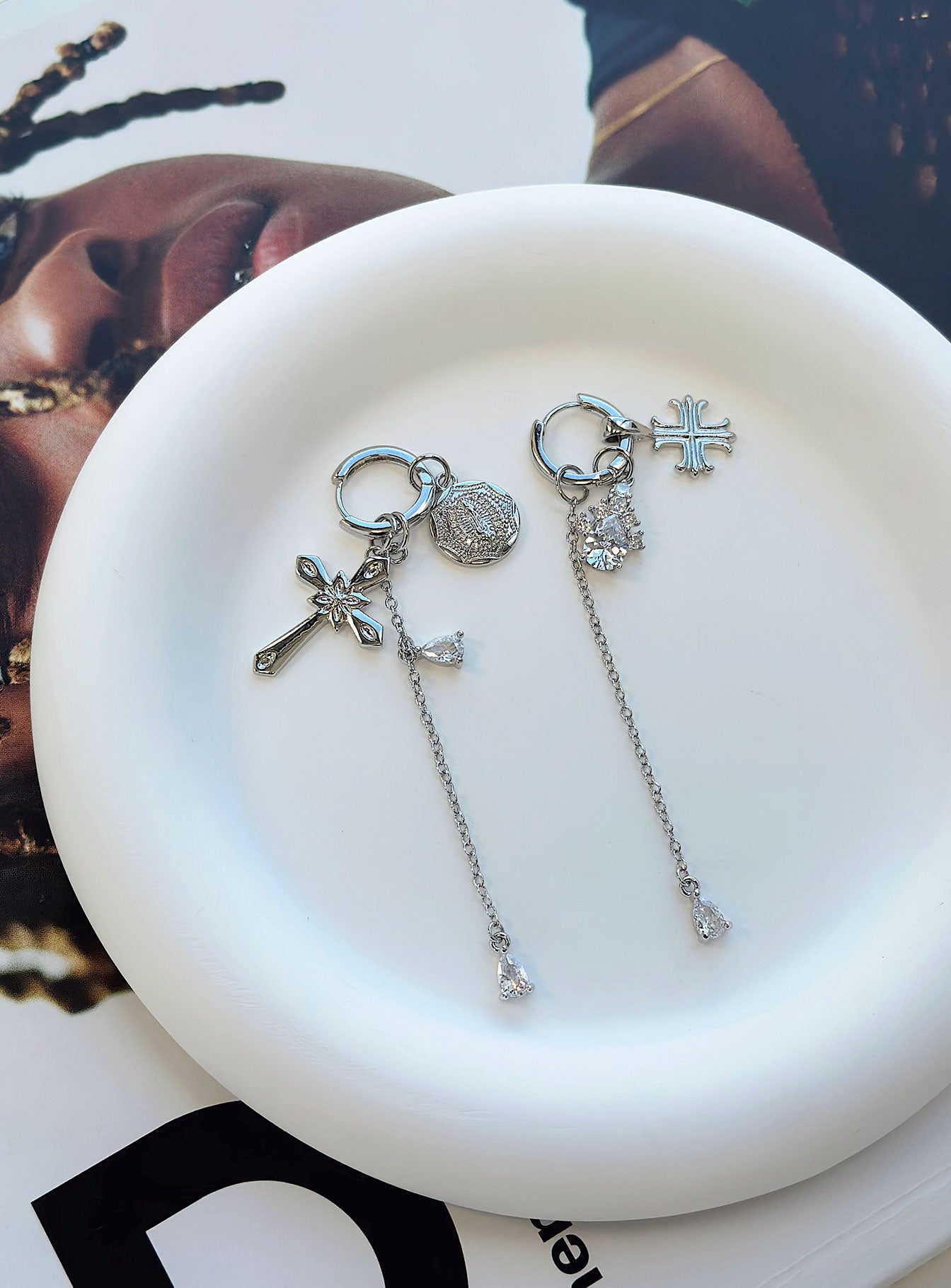 Anada Earrings Silver - Image 2