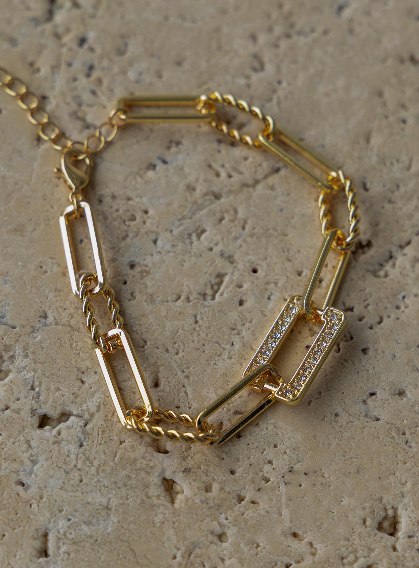 Darrow Chain Link Bracelet Gold - Image 3