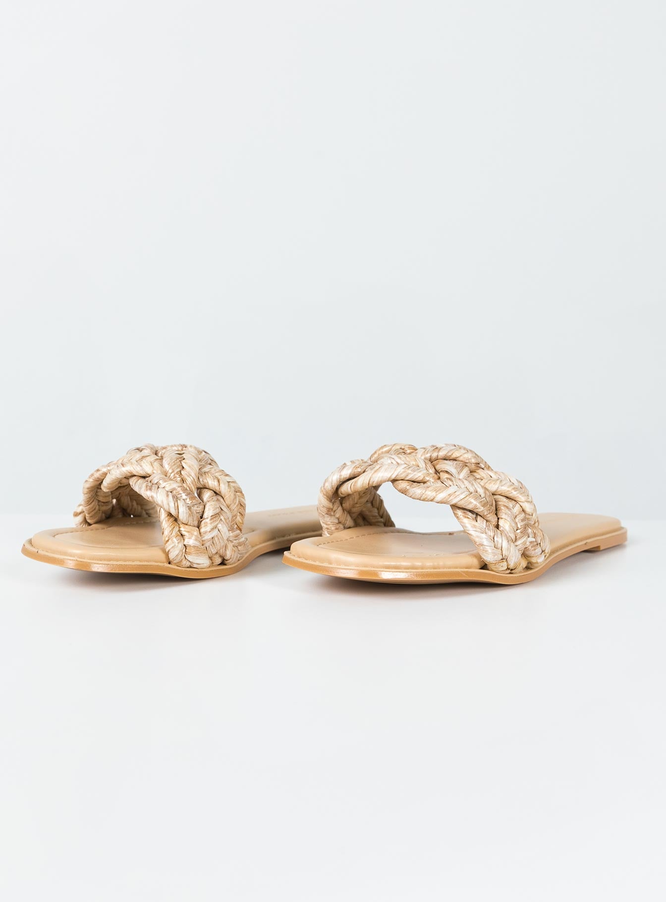 Ashby Slides Natural - Image 3