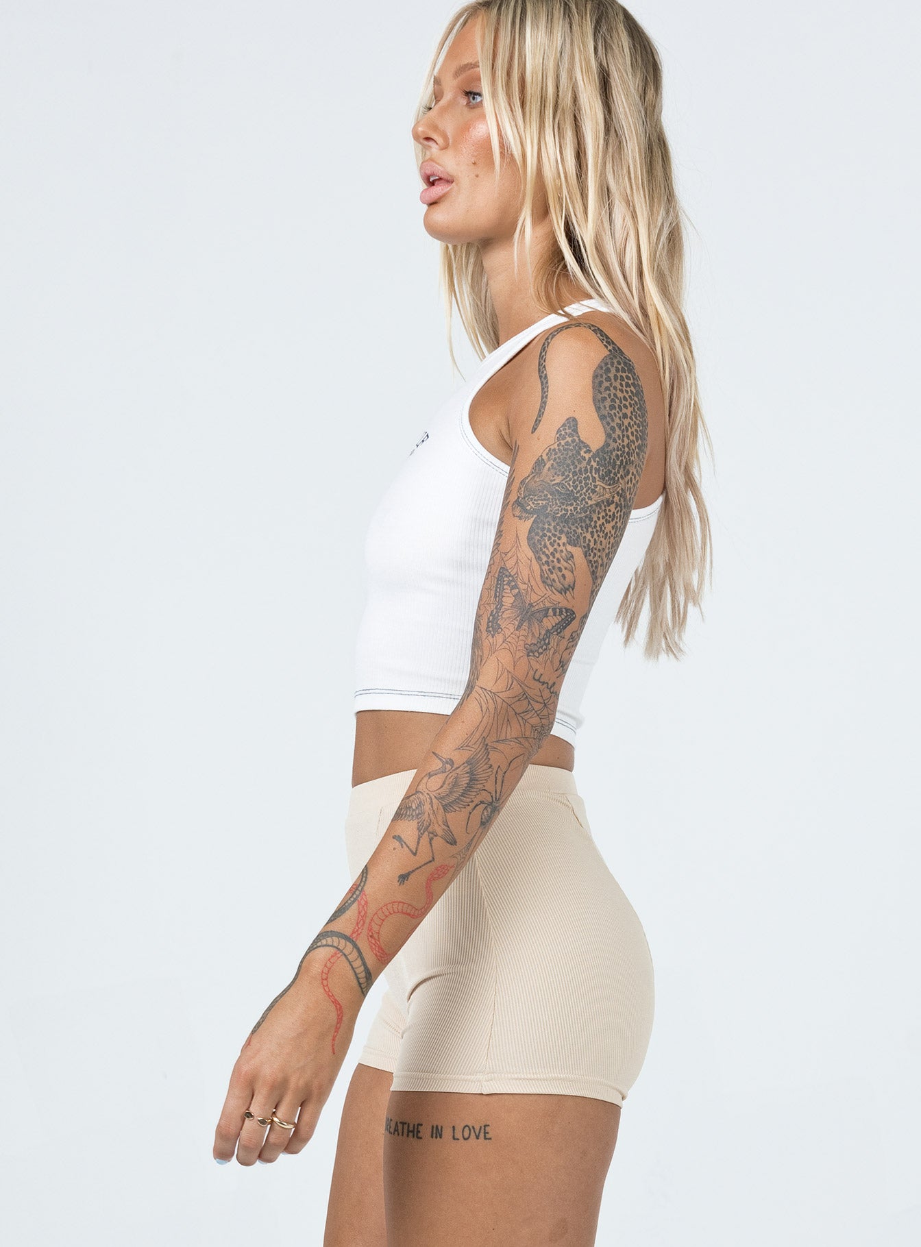 Camello Bike Shorts Beige - Image 4