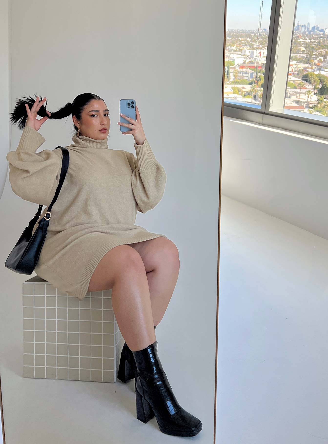 Zahara Mini Dress Beige Curve - Image 3