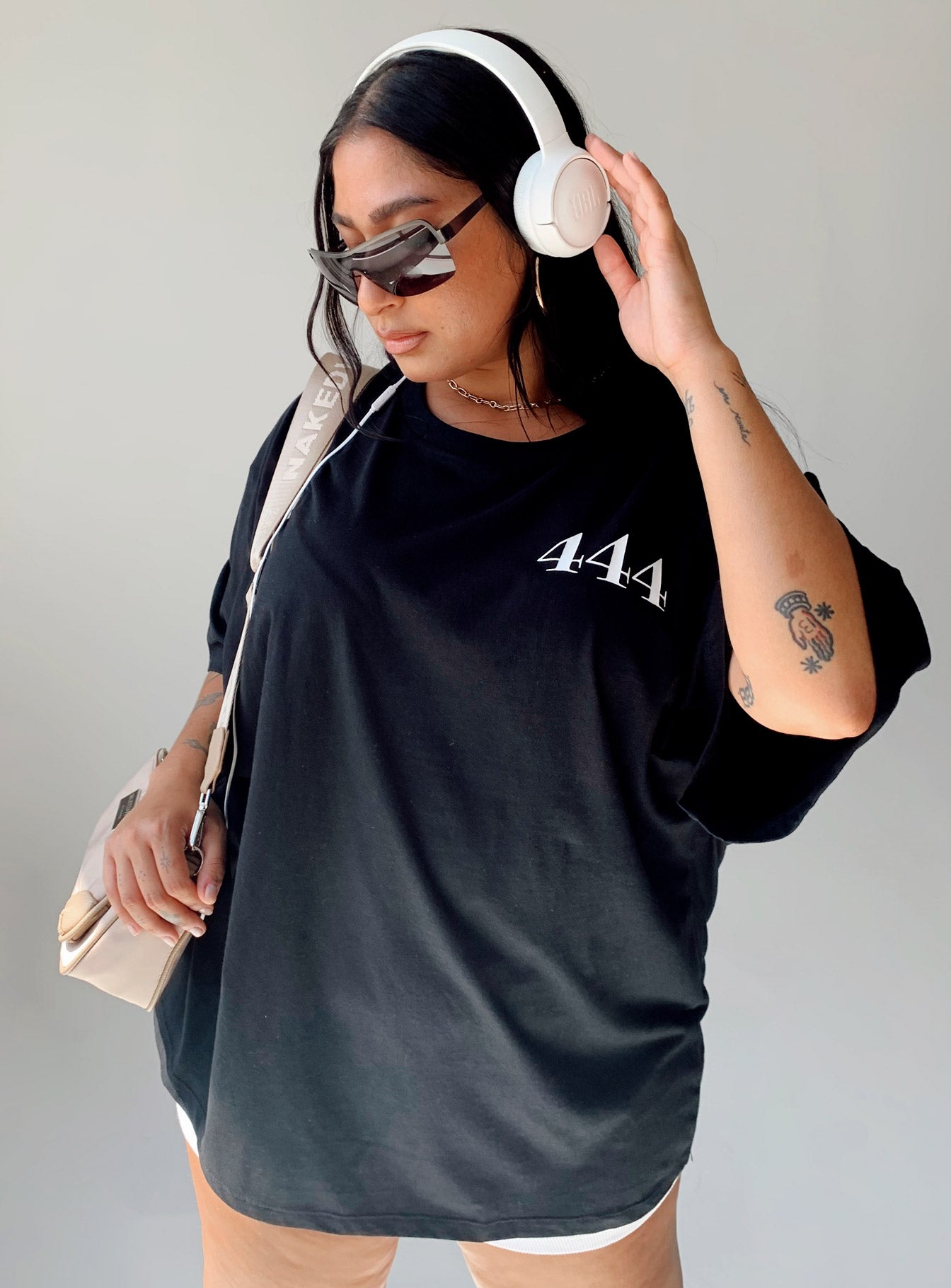 444 Oversize Tee Black Curve - Image 3
