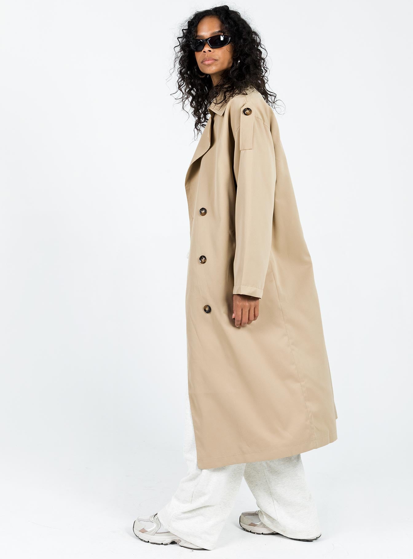 Elgata Trench Coat Beige - Image 3