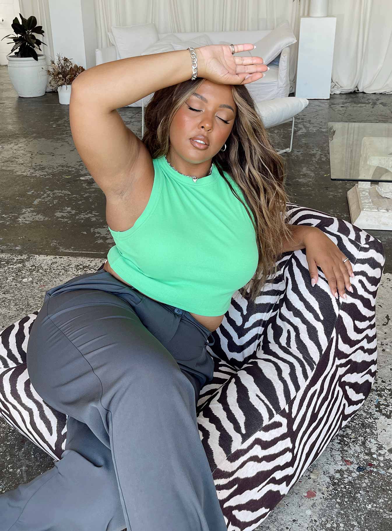 Classic Tank Top Green Curve - Image 8