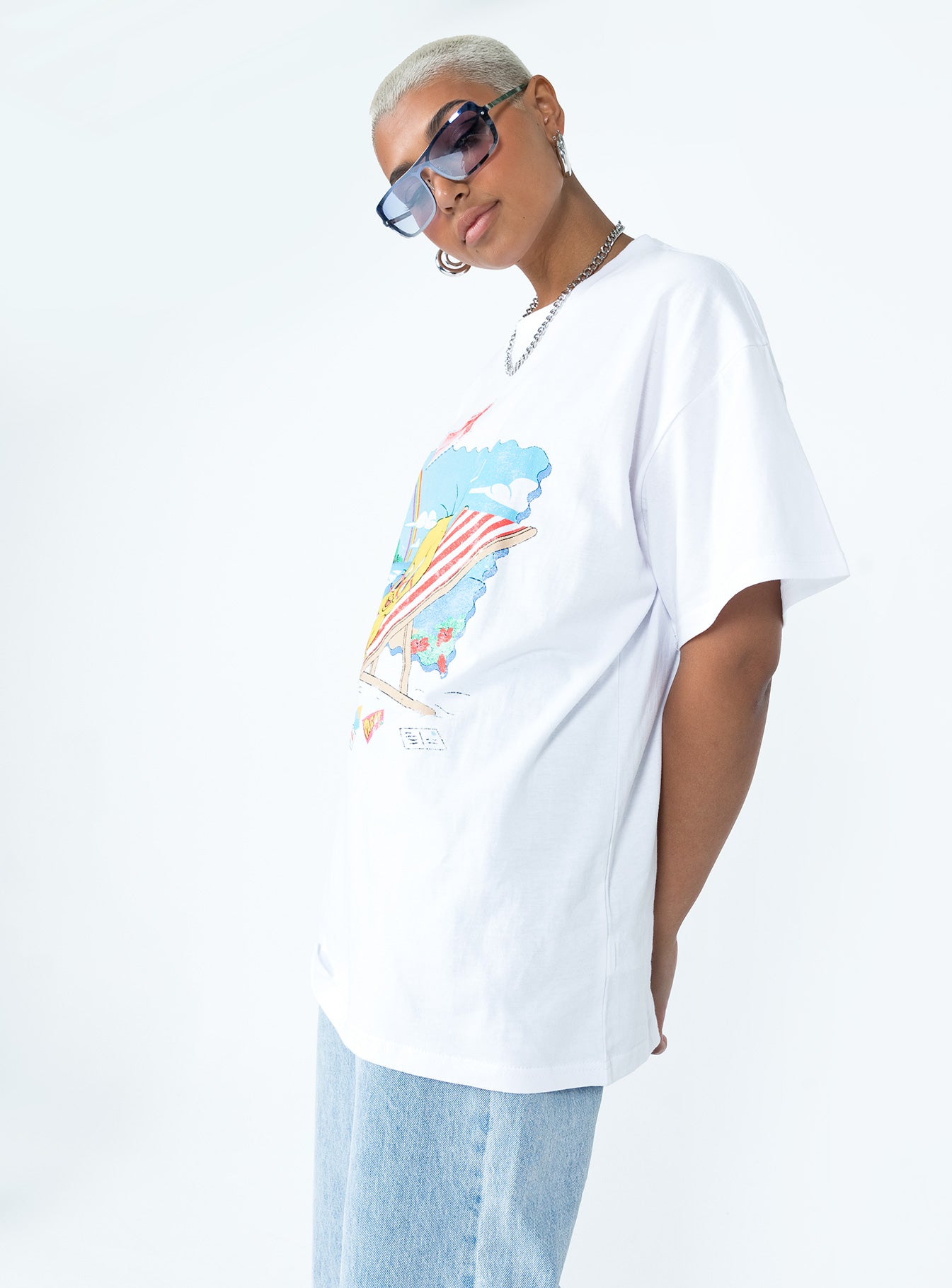 Tweety Post Card Vacation Oversized Tee White - Image 4