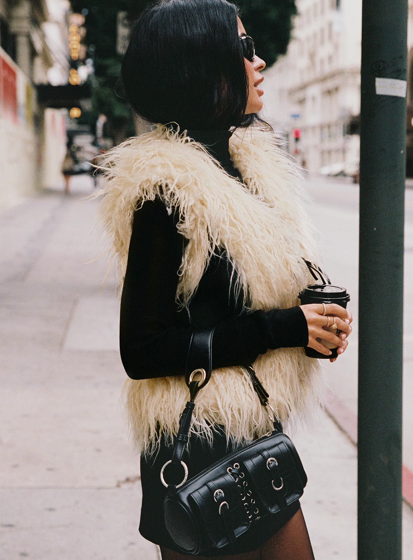 Out & About Shearling Vest Cream / Black - Image 5