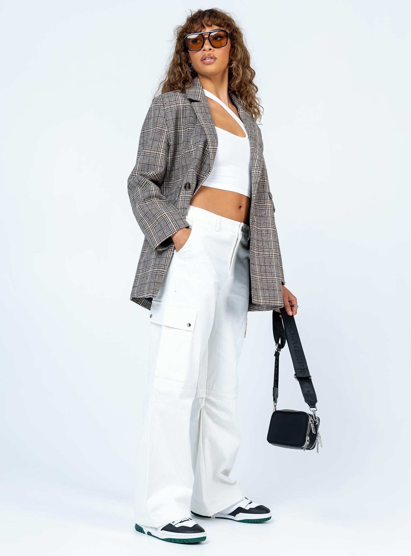 Jarlina Coat Check - Image 4