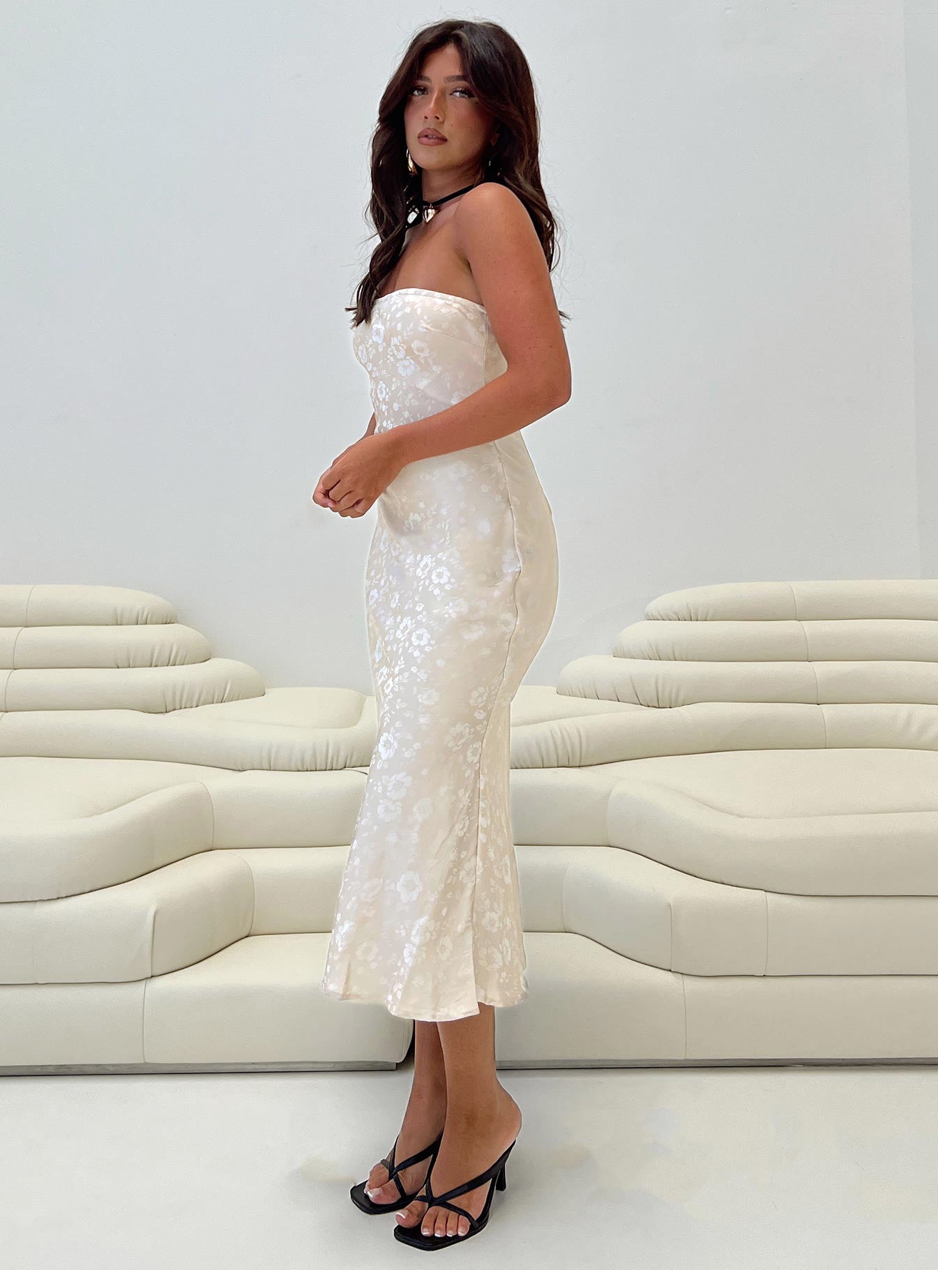 Salvin Strapless Maxi Dress Petite Champagne - Image 3