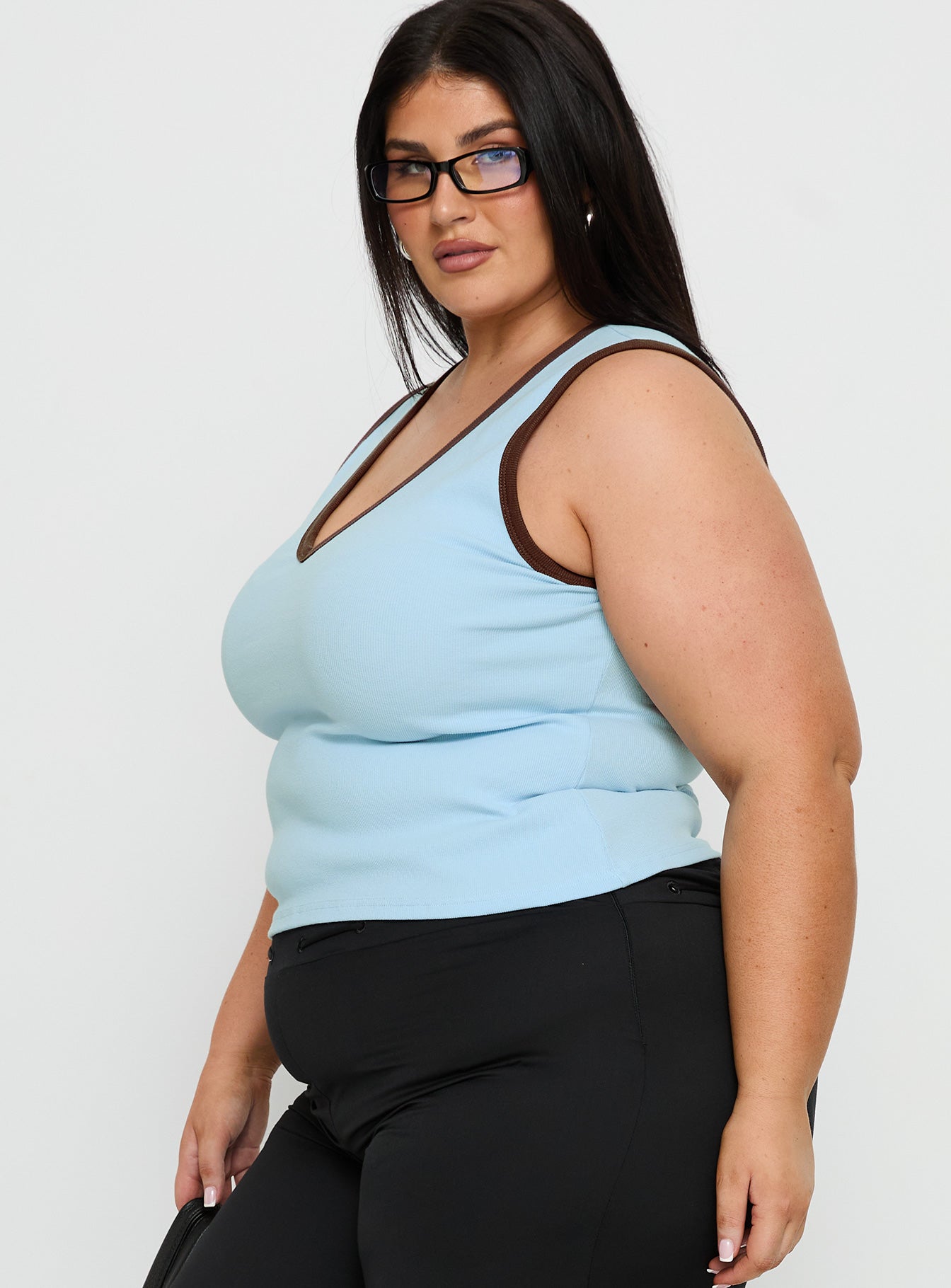 Baseline V Neck Rib Tank Top Blue / Brown Curve - Image 4