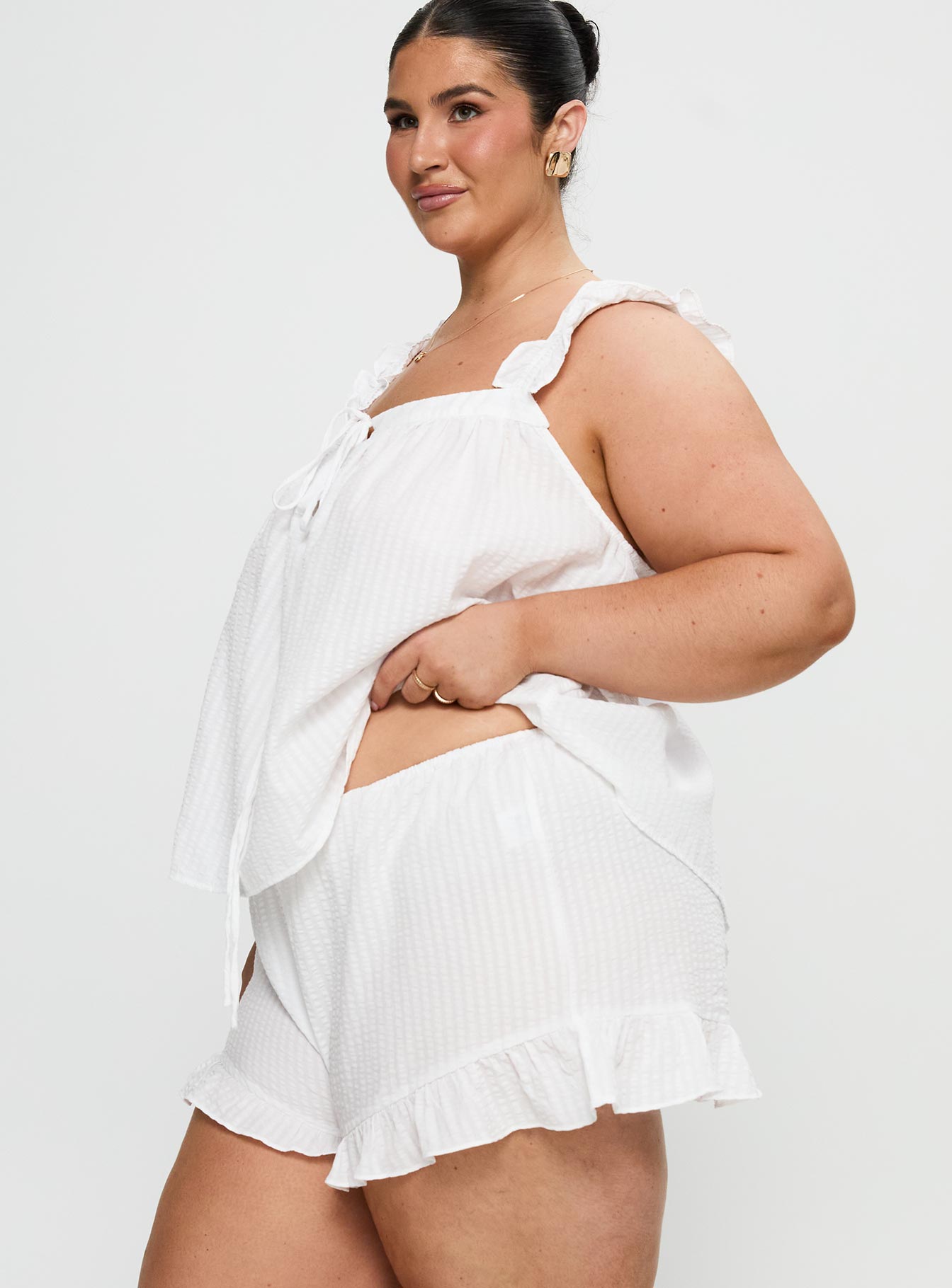 Santabelle Frill Shorts White Curve - Image 4