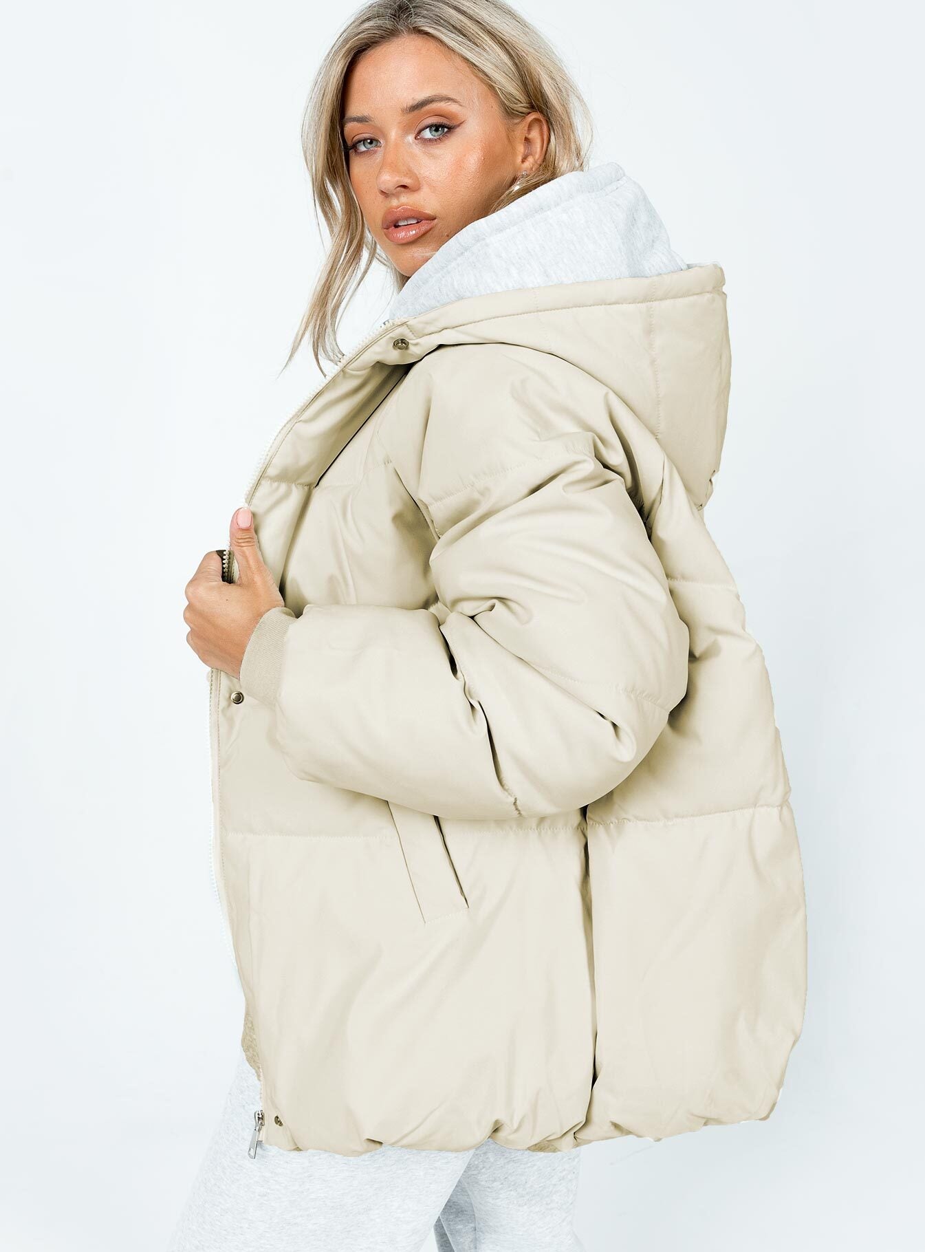 Samira Puffer Jacket Off White - Image 3