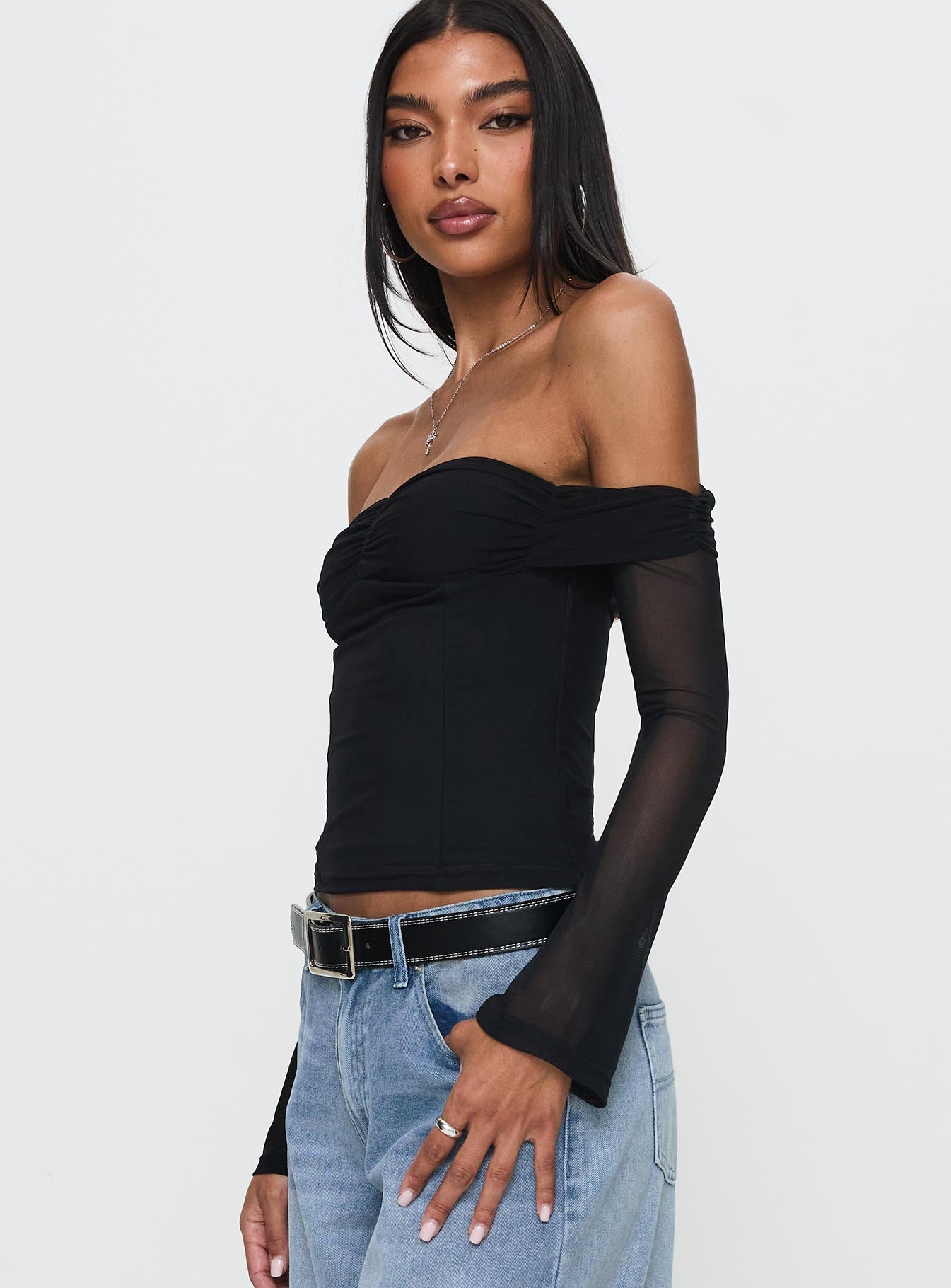 Saelan Off Shoulder Long Sleeve Top Black - Image 4