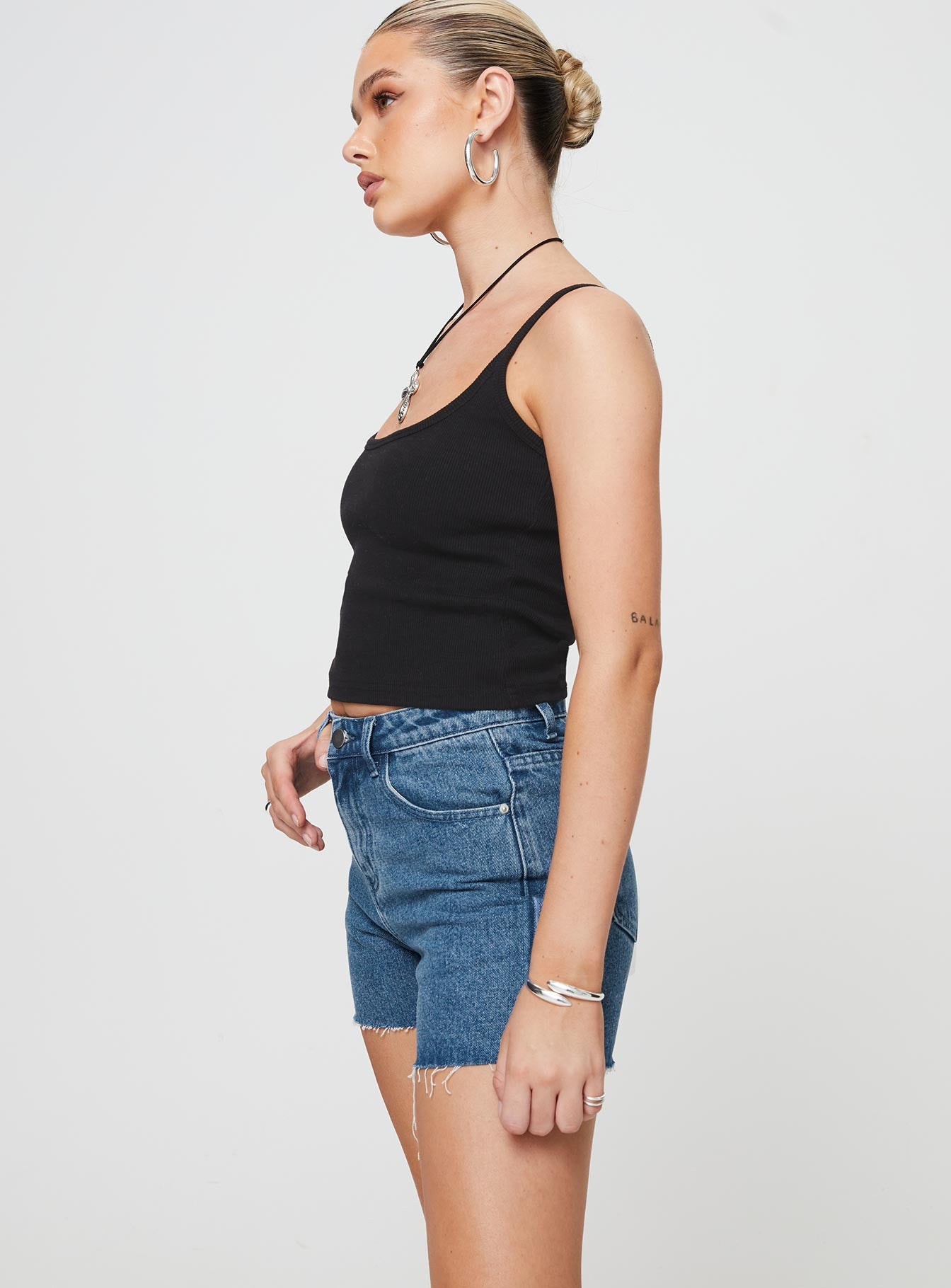 Leandro Shorts Dark Wash Denim - Image 3