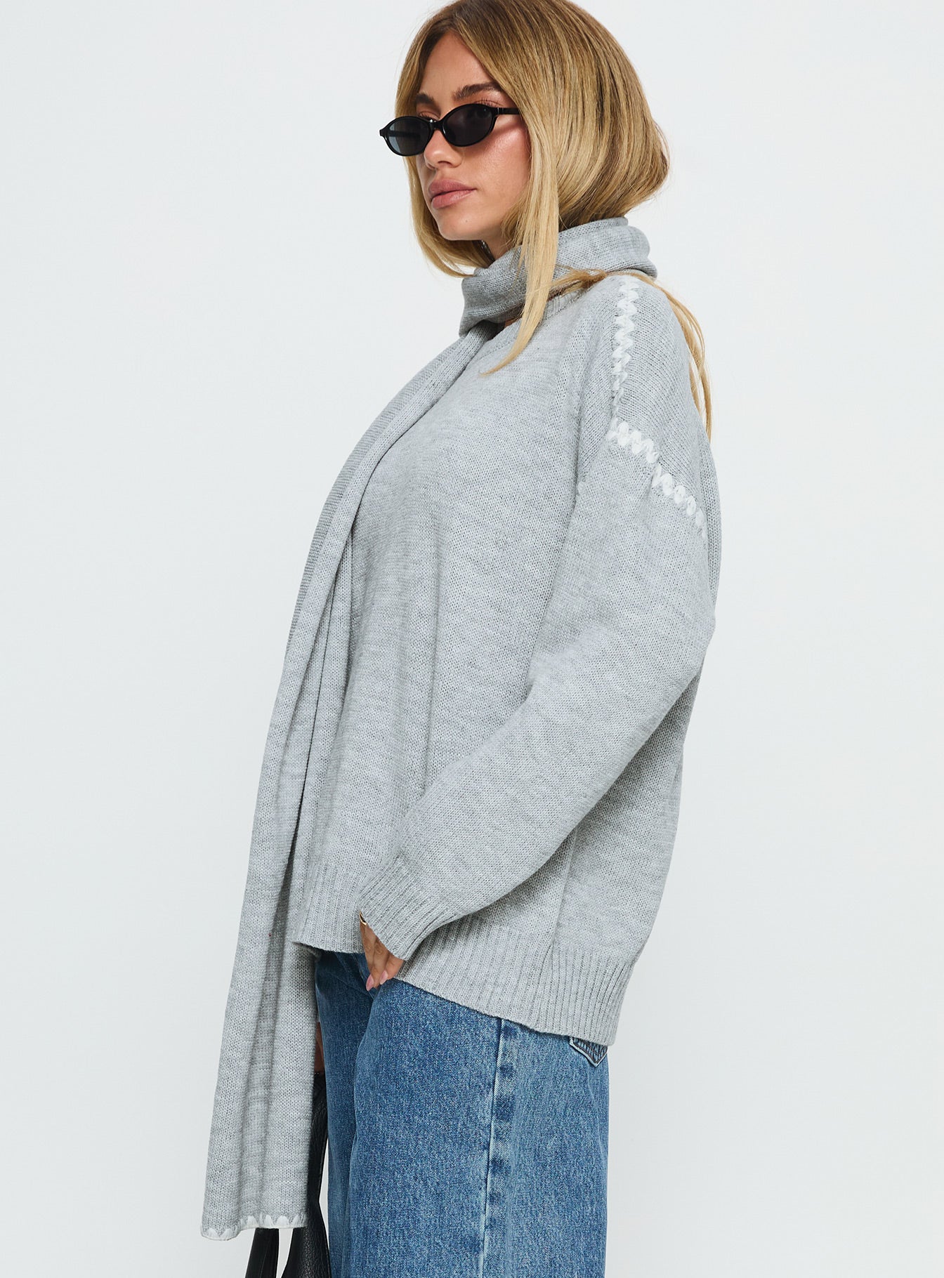 Keriana Contrast Stitch Knit Sweater Grey / White - Image 4