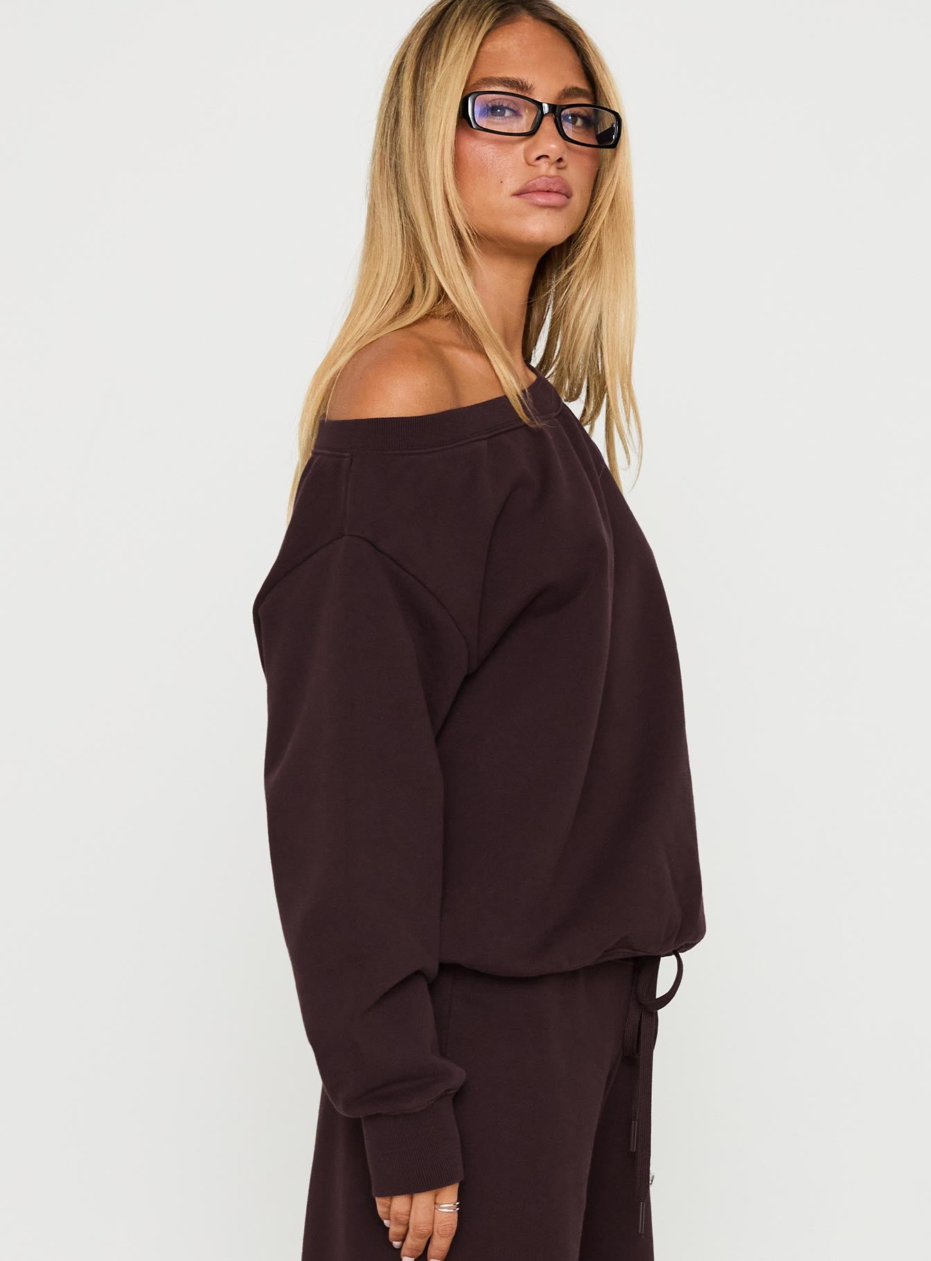 Wellness Off The Shoulder Jumper Brown - Image 4