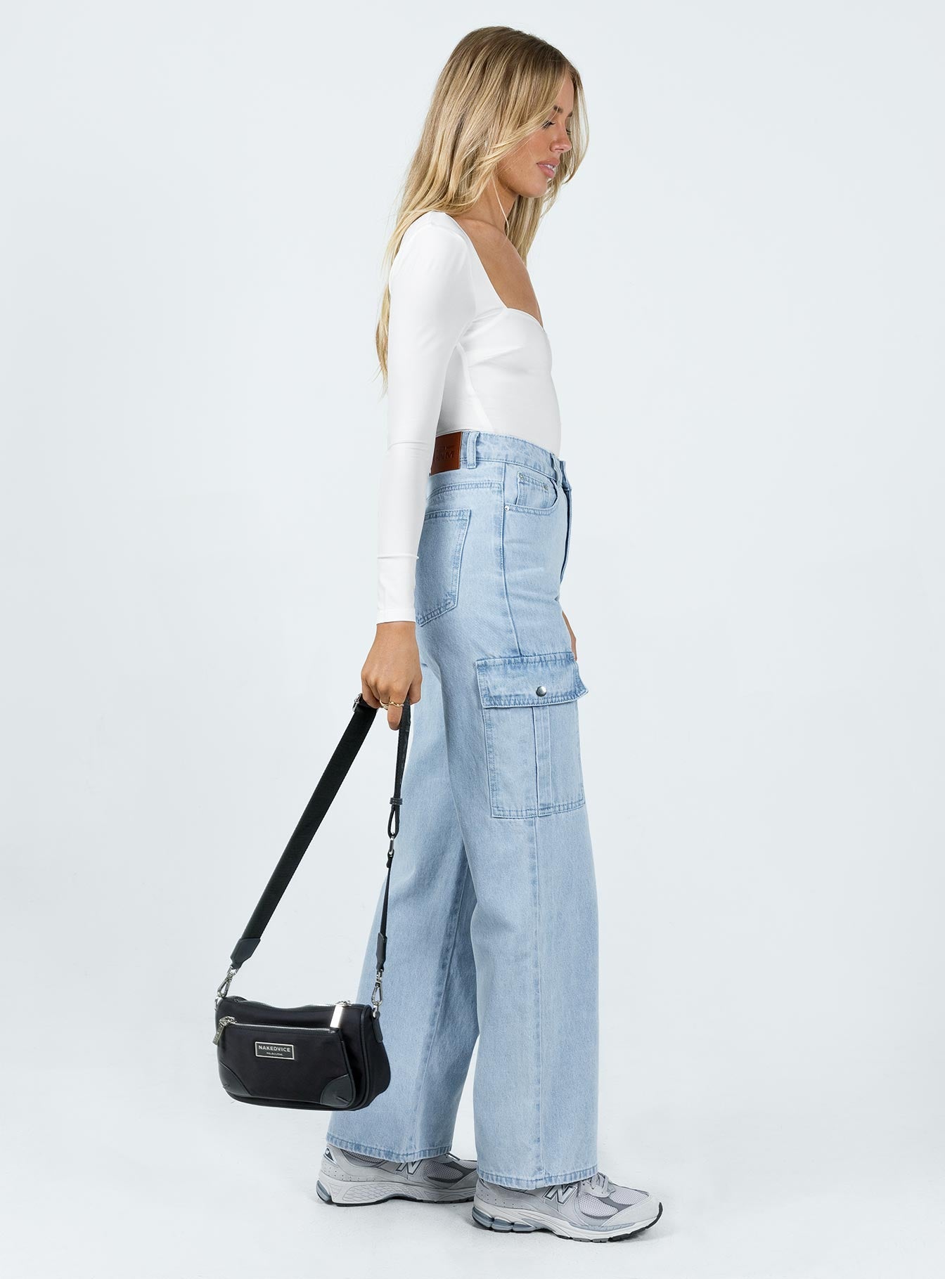 Pimaga Wide Leg Cargo Jeans Light Wash Denim - Image 4