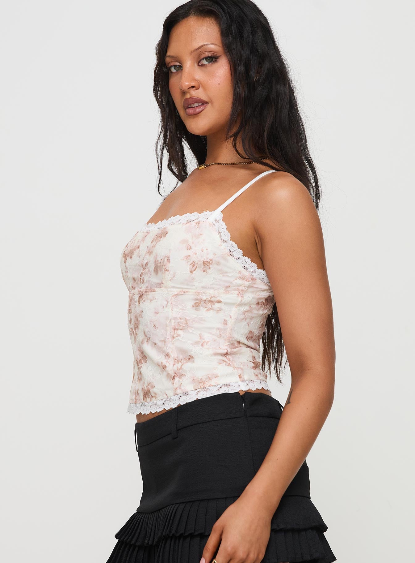 Zachariah Cami Top White Floral - Image 4