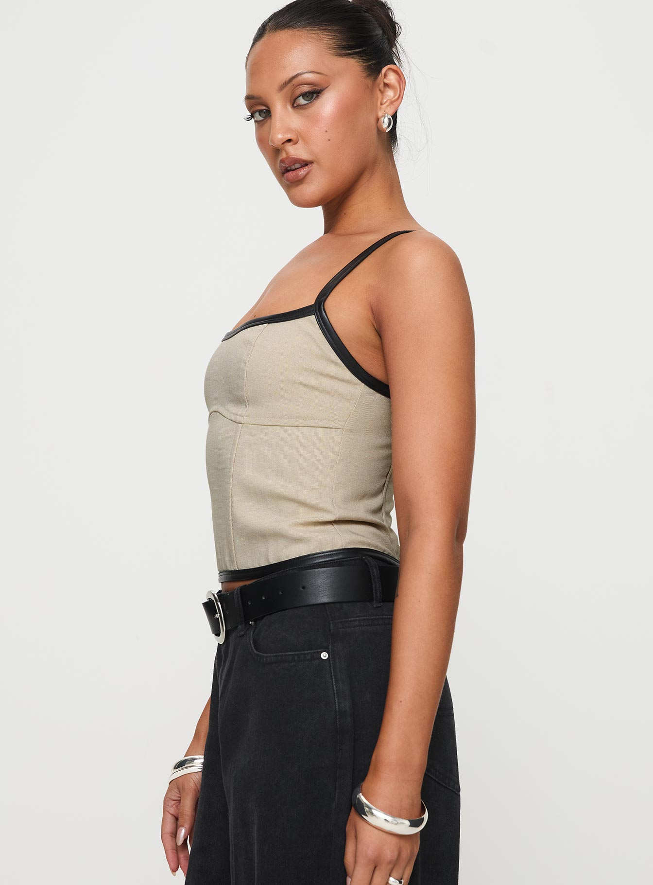 Thalorien Top Beige - Image 4