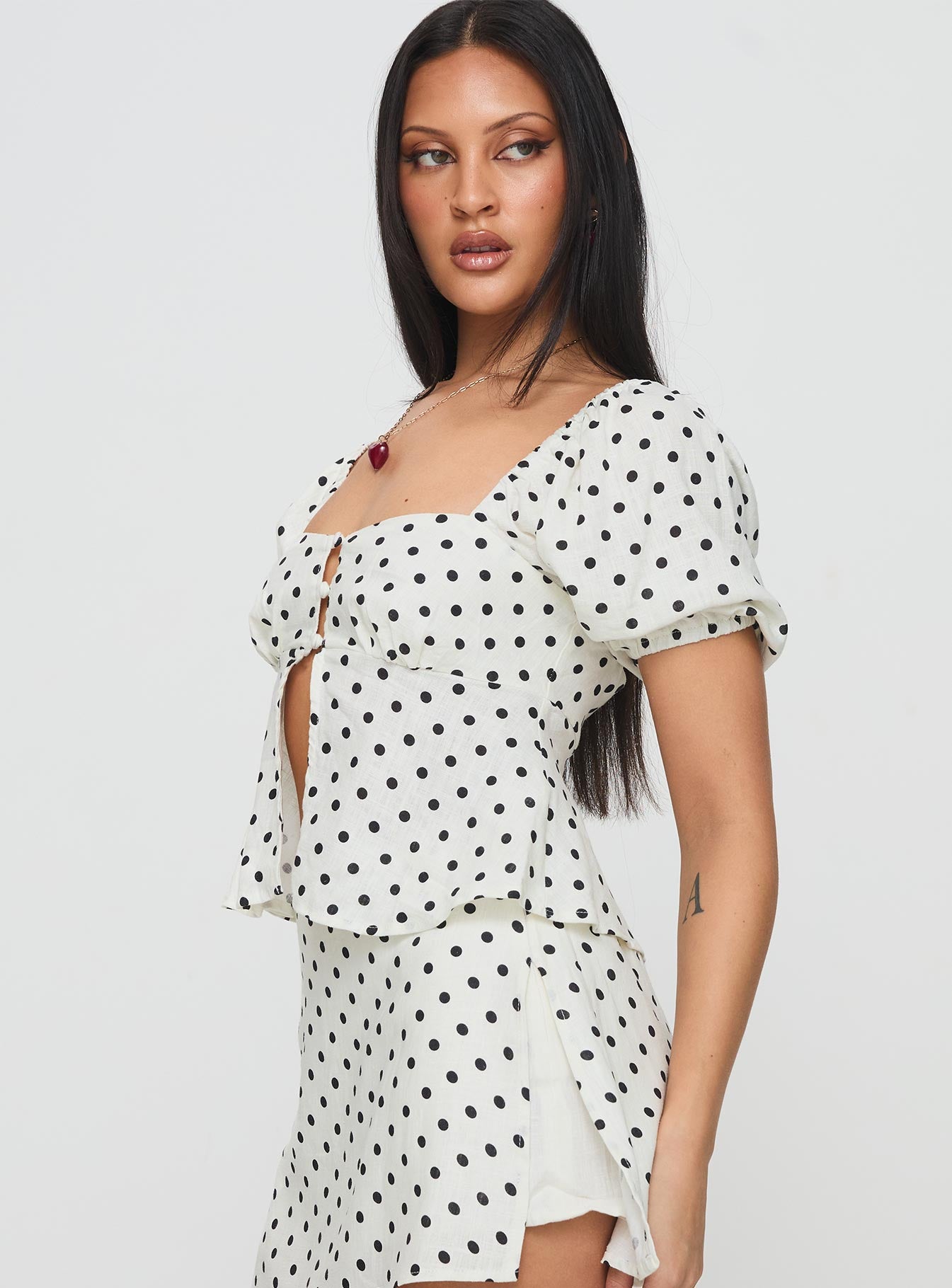 Passionfruit Linen Blend Top Cream/Black Polka Dot - Image 4