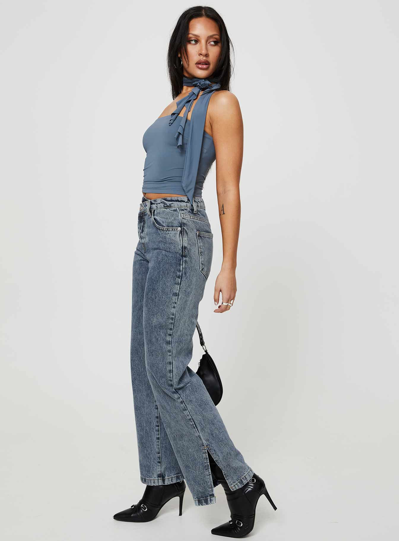 Brunell Asymmetrical Waistband Jeans Mid Wash - Image 5