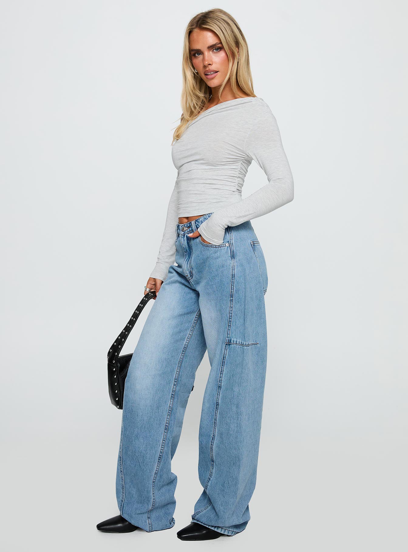 Esperance Mid Rise Barrel Leg Jeans Vintage Blue - Image 4