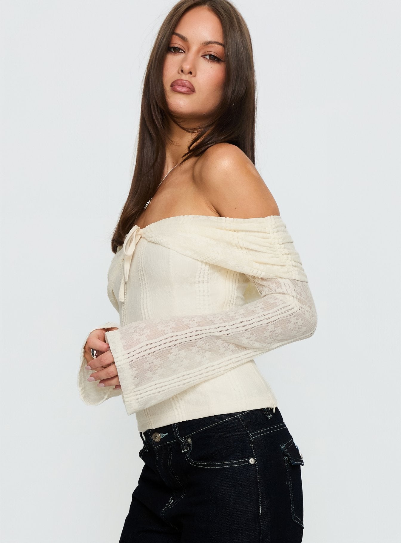Colettie Long Sleeve Top Cream - Image 4