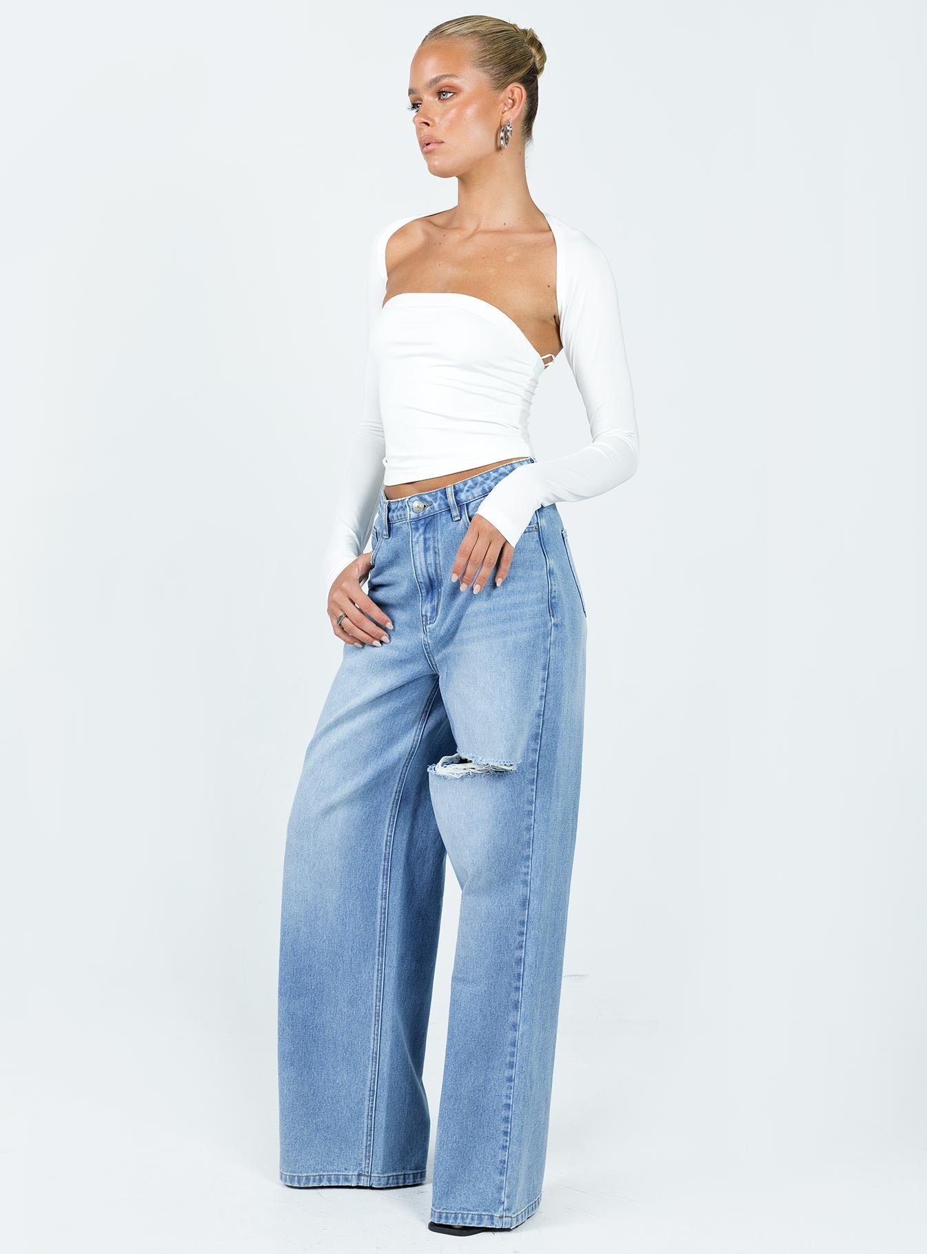 Beale Wide Leg Jeans Mid Wash Denim - Image 4