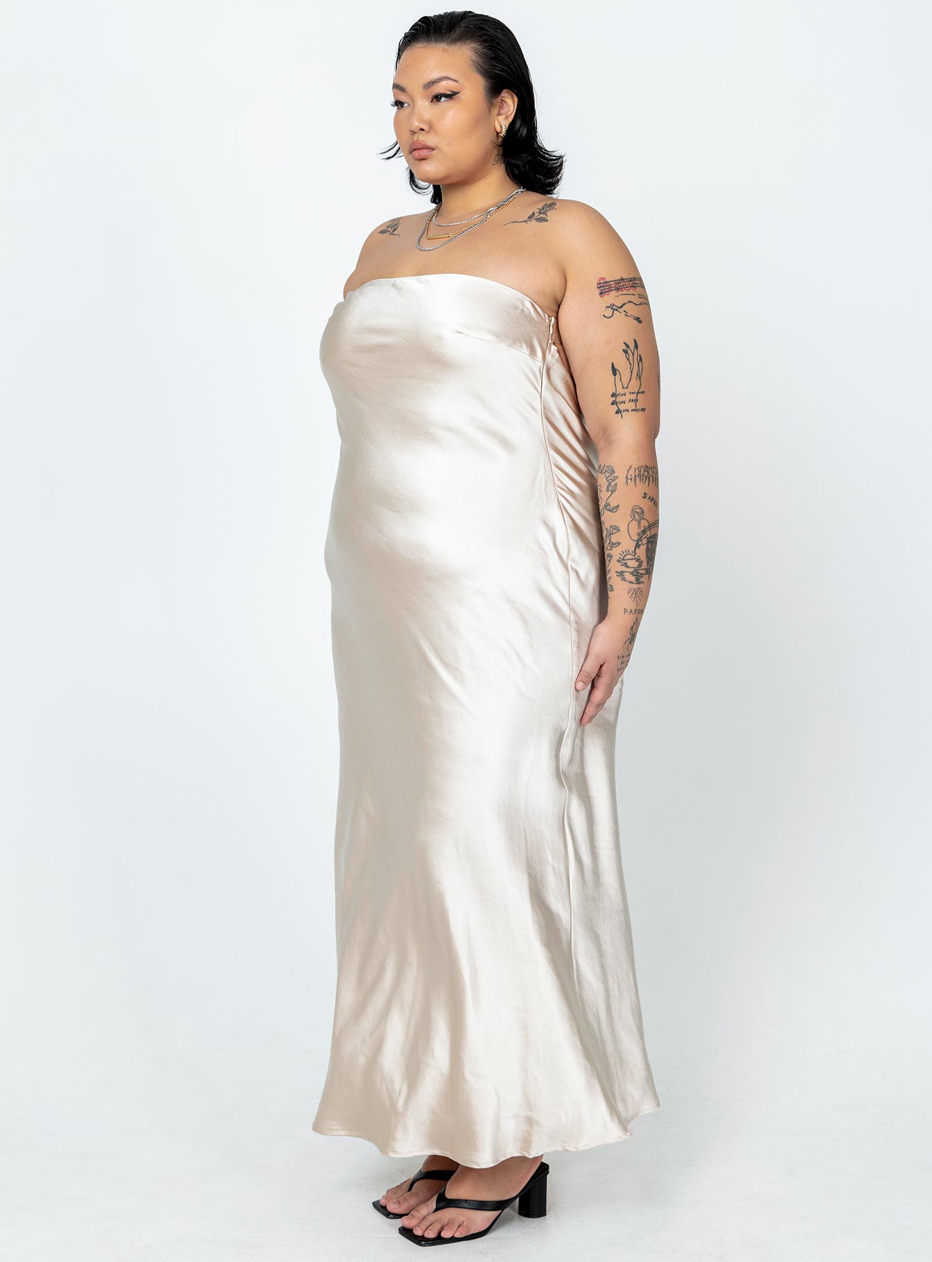 Haley Maxi Dress Champagne Curve - Image 4