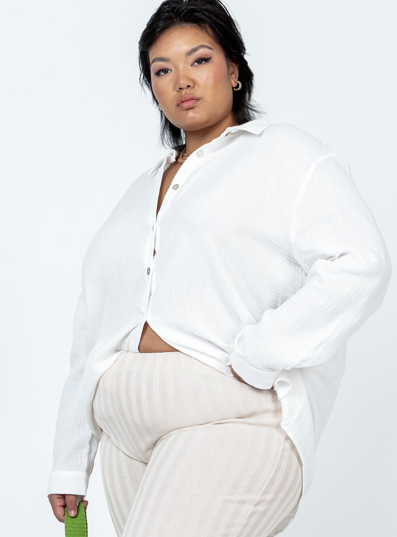 Mahalia Shirt White Curve - Image 4