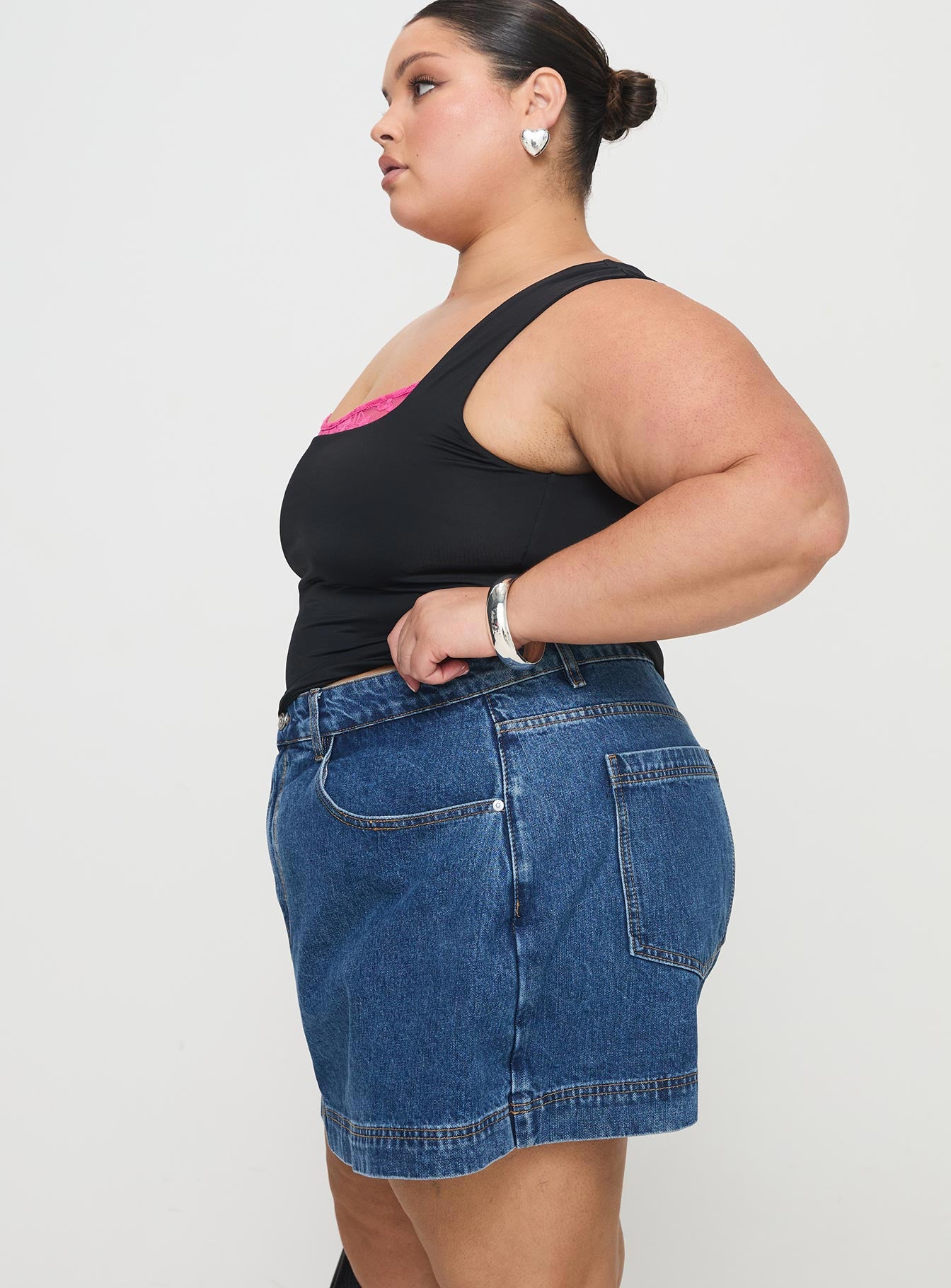 Gazelle Denim Skort Mid Wash Curve - Image 4