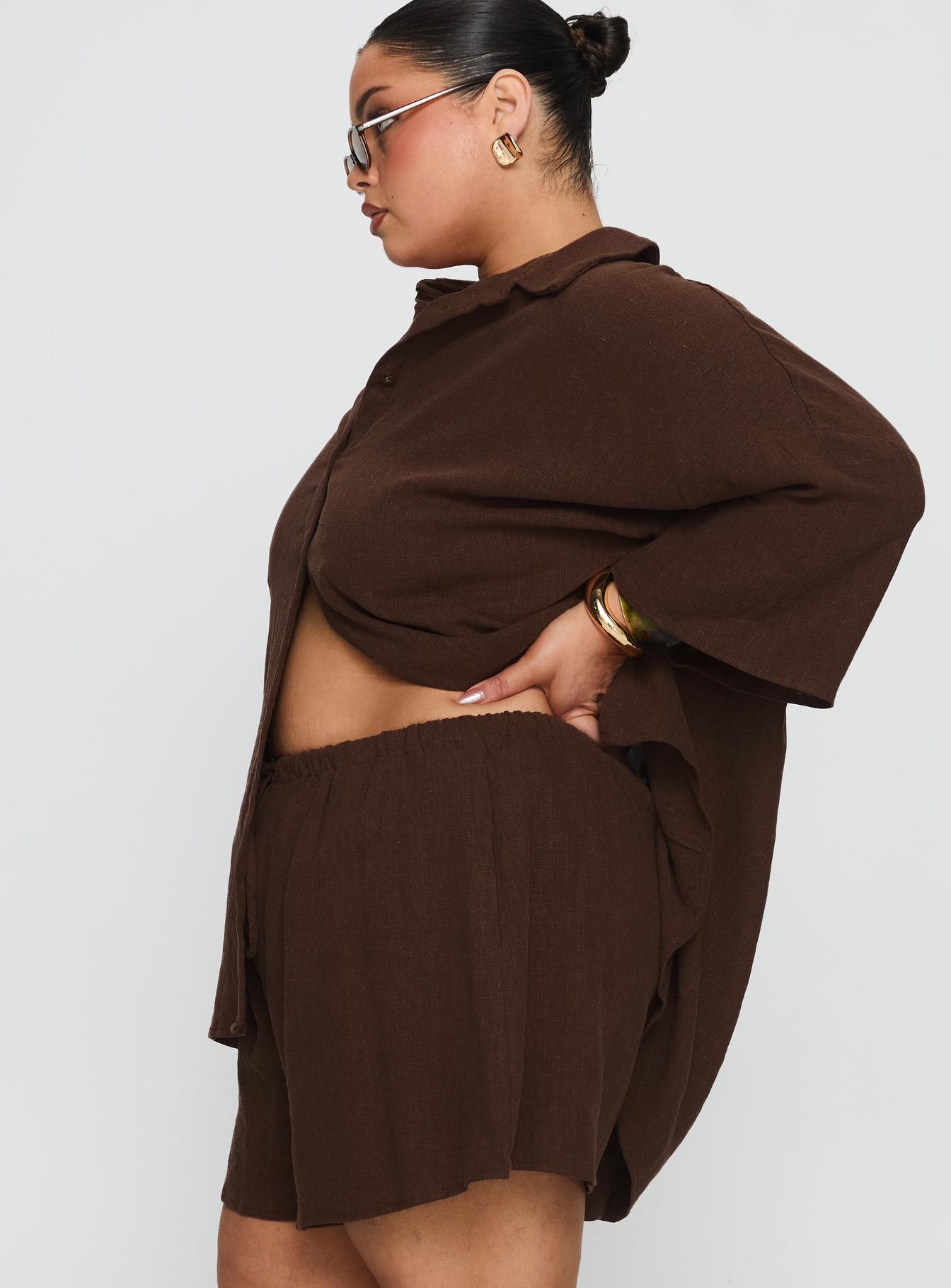 Peni Drawstring Linen Shorts Chocolate Curve - Image 4