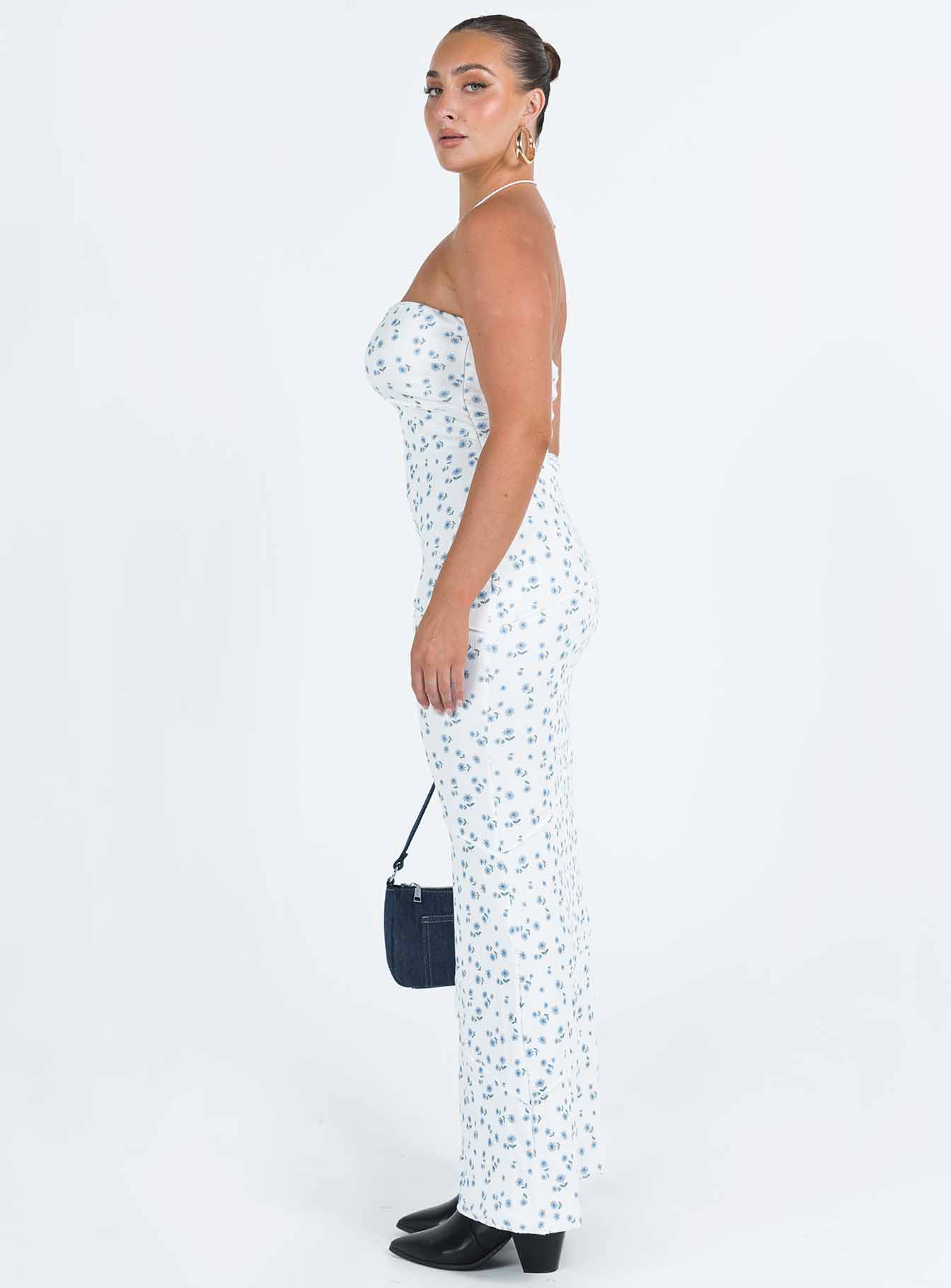 Oscar Maxi Dress Blue Floral - Image 4
