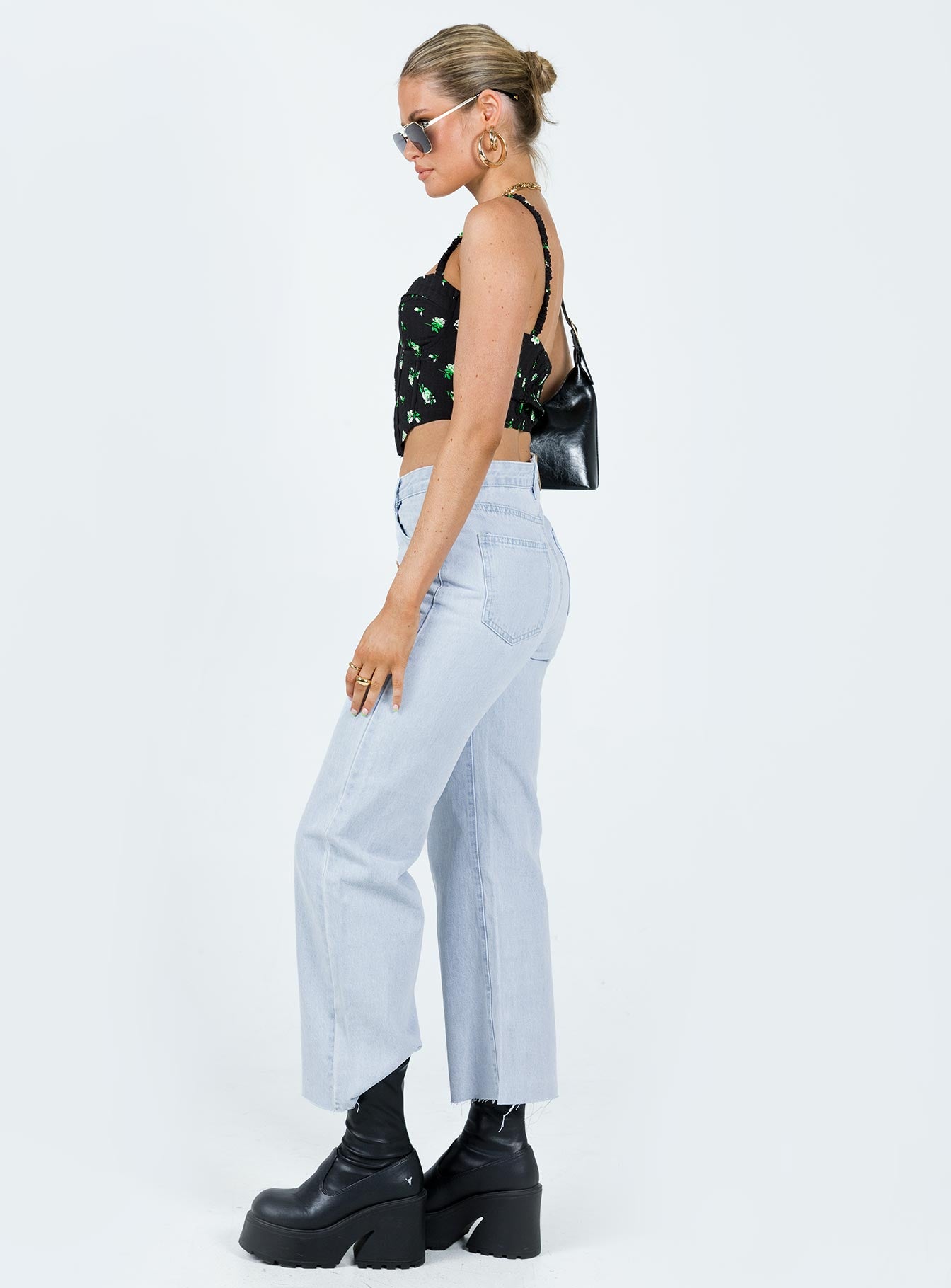 Boundless Denim Jeans Light Wash - Image 3