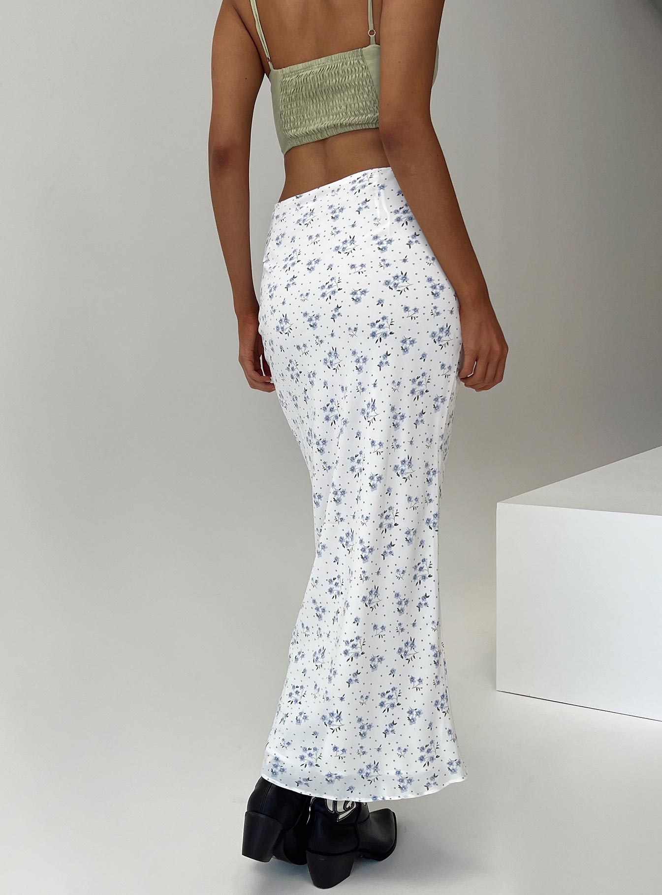 Hera Maxi Skirt White - Image 4