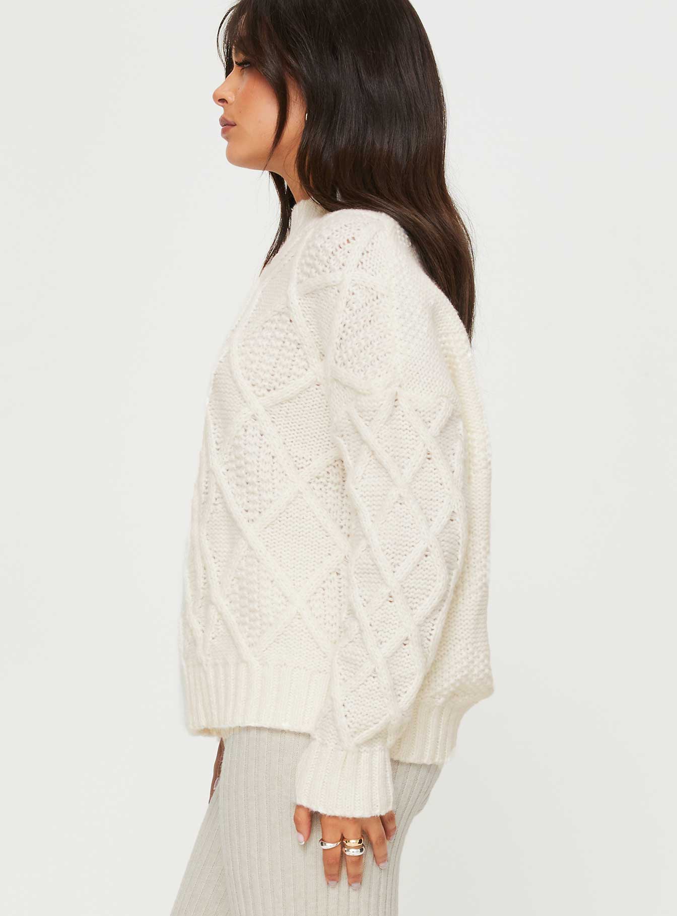 Lewin Cable Knit Sweater Beige - Image 4