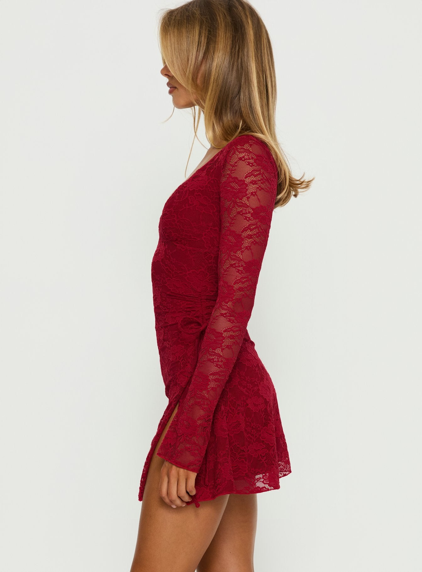 Airabella Long Sleeve Lace Mini Dress Red - Image 3