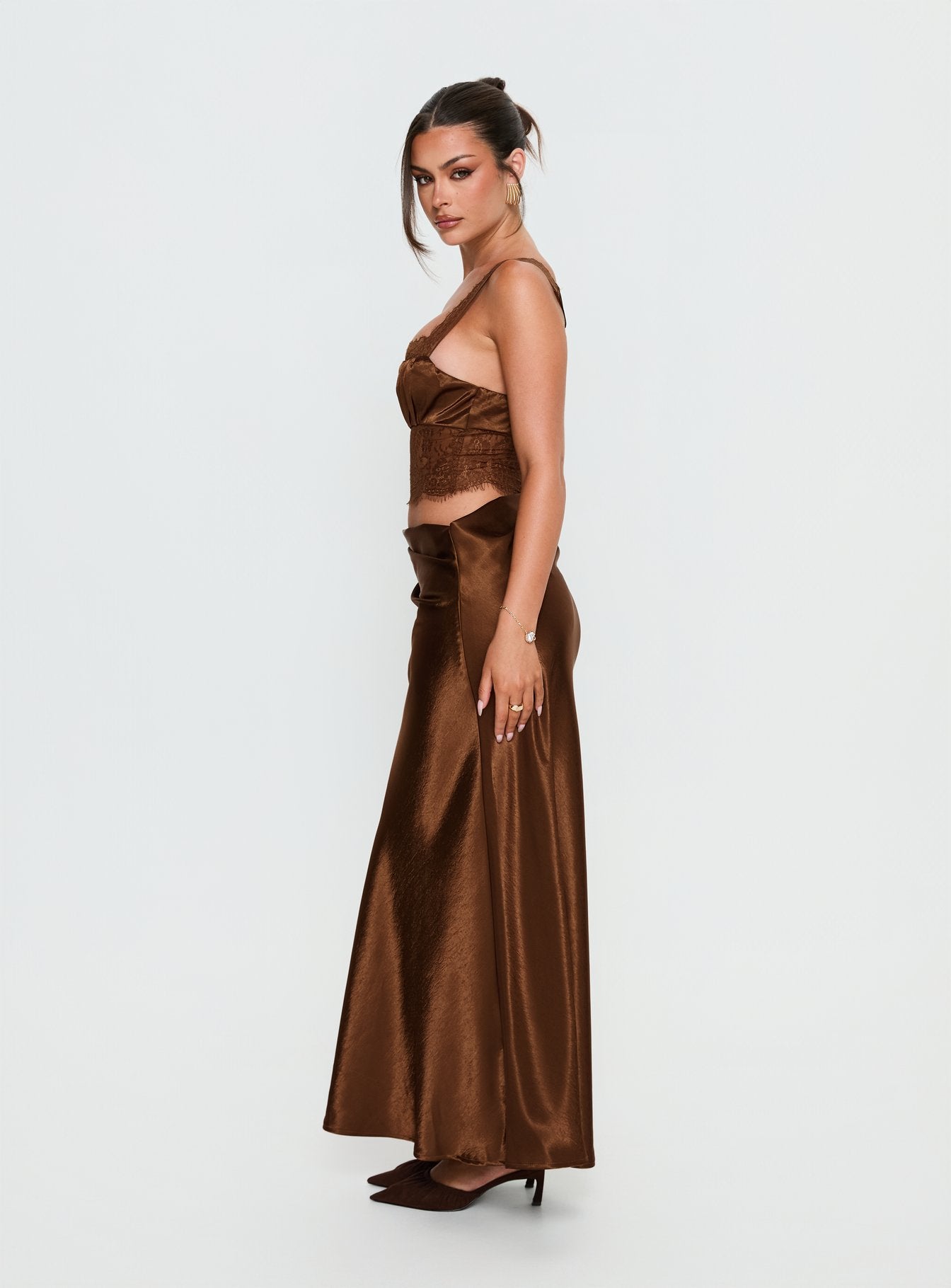 Fayfe Lace Maxi Dress Chocolate - Image 4