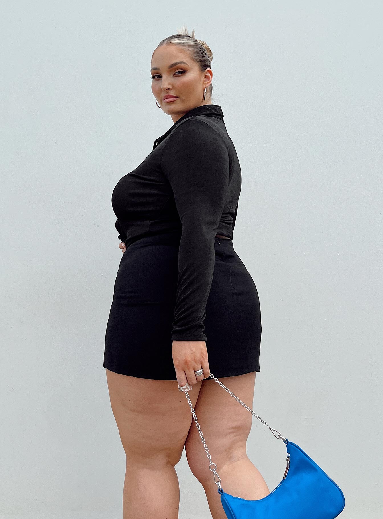 Selby Mini Skirt Black Curve Lower Impact - Image 3