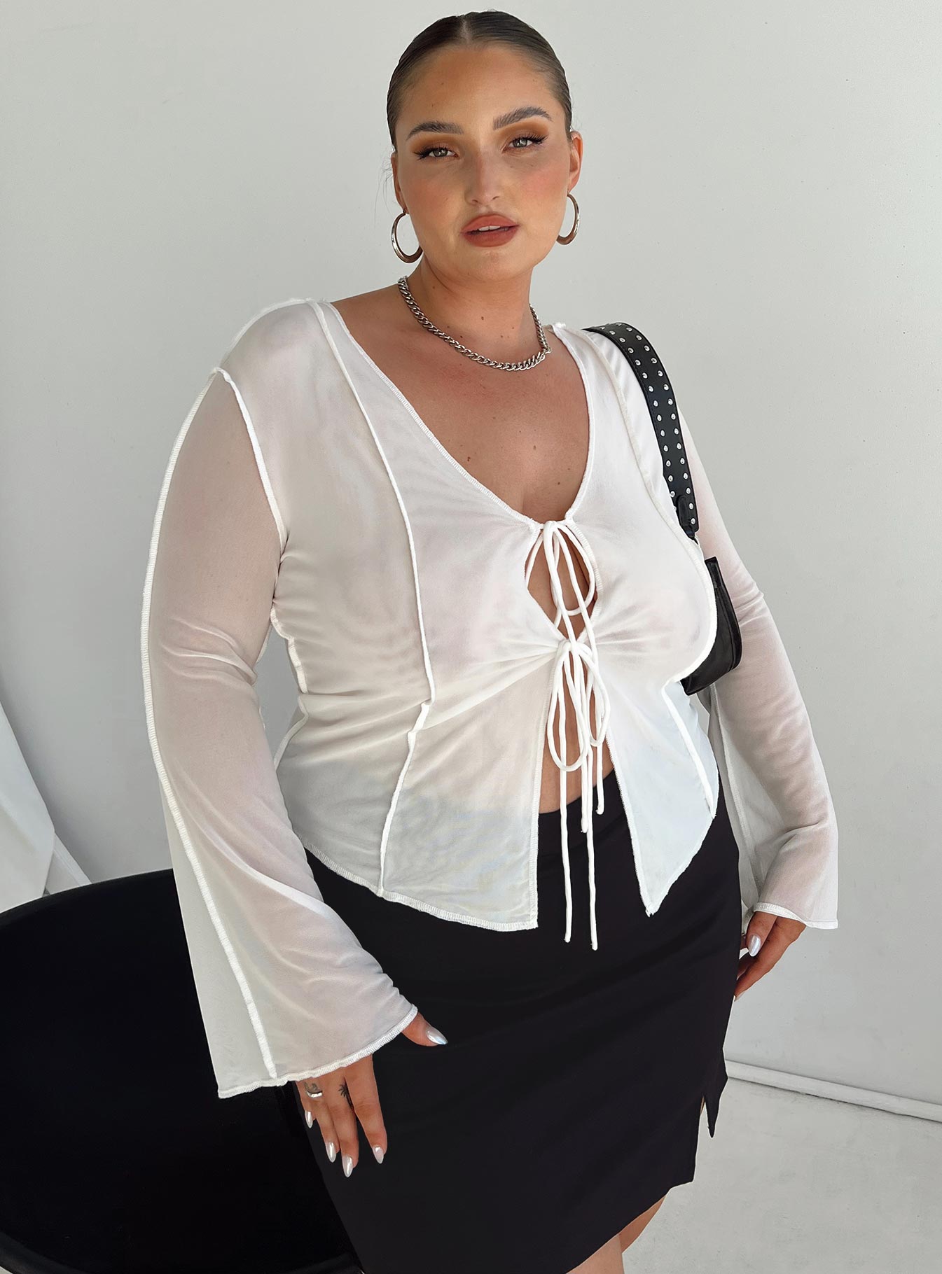 Mereba Long Sleeve Top White Curve - Image 3