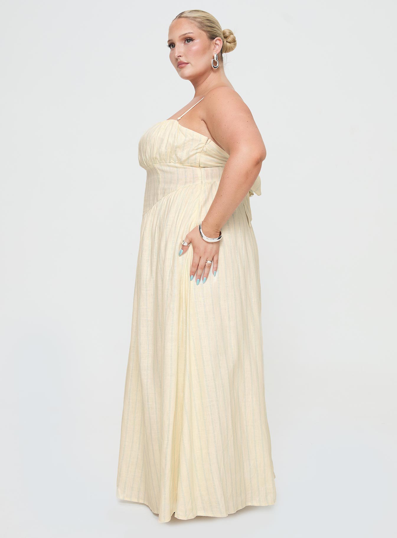 Slow Dance Linen Blend Maxi Dress Cream / Blue Curve - Image 4