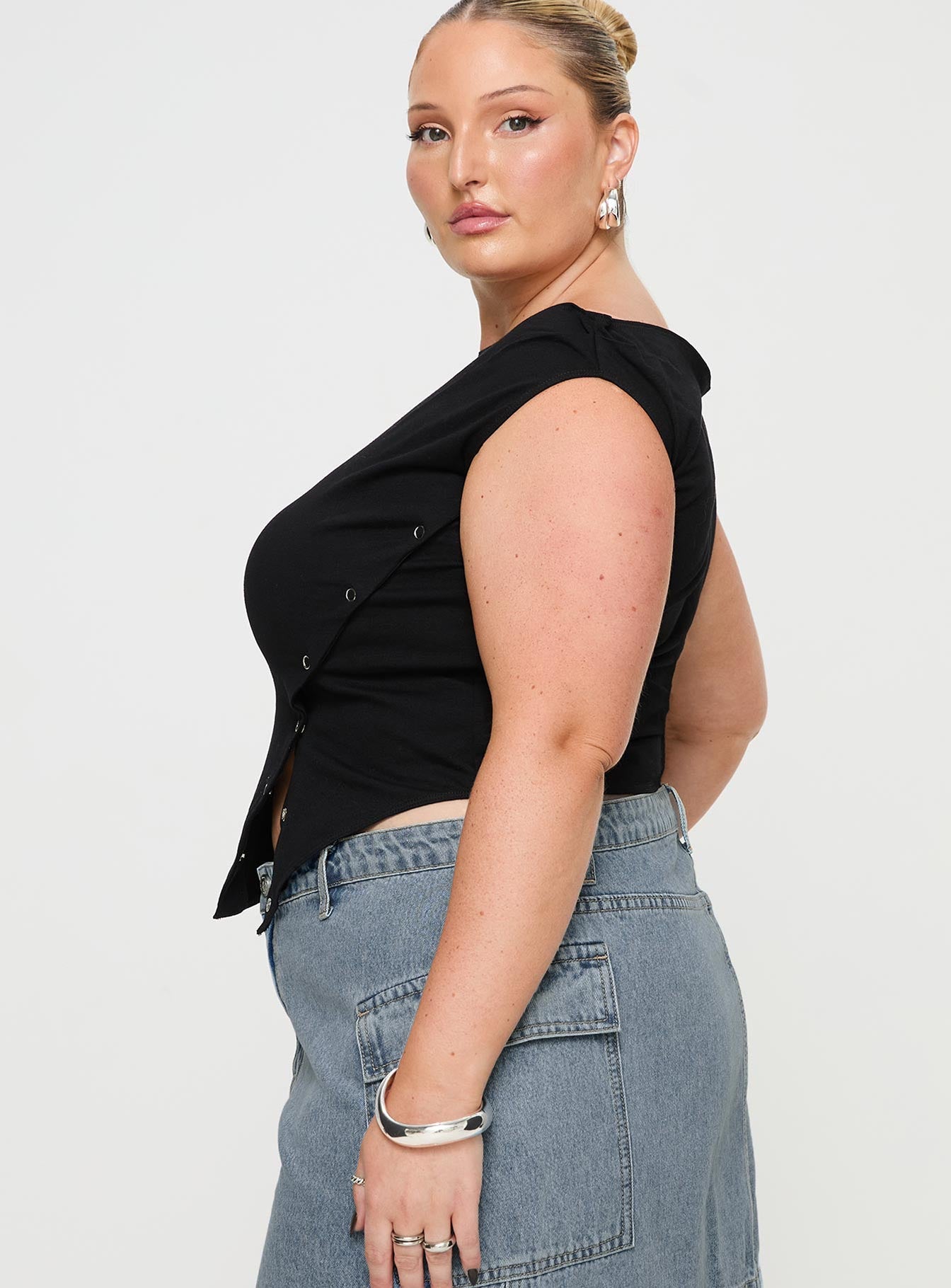 Karre Off The Shoulder Top Black Curve - Image 4